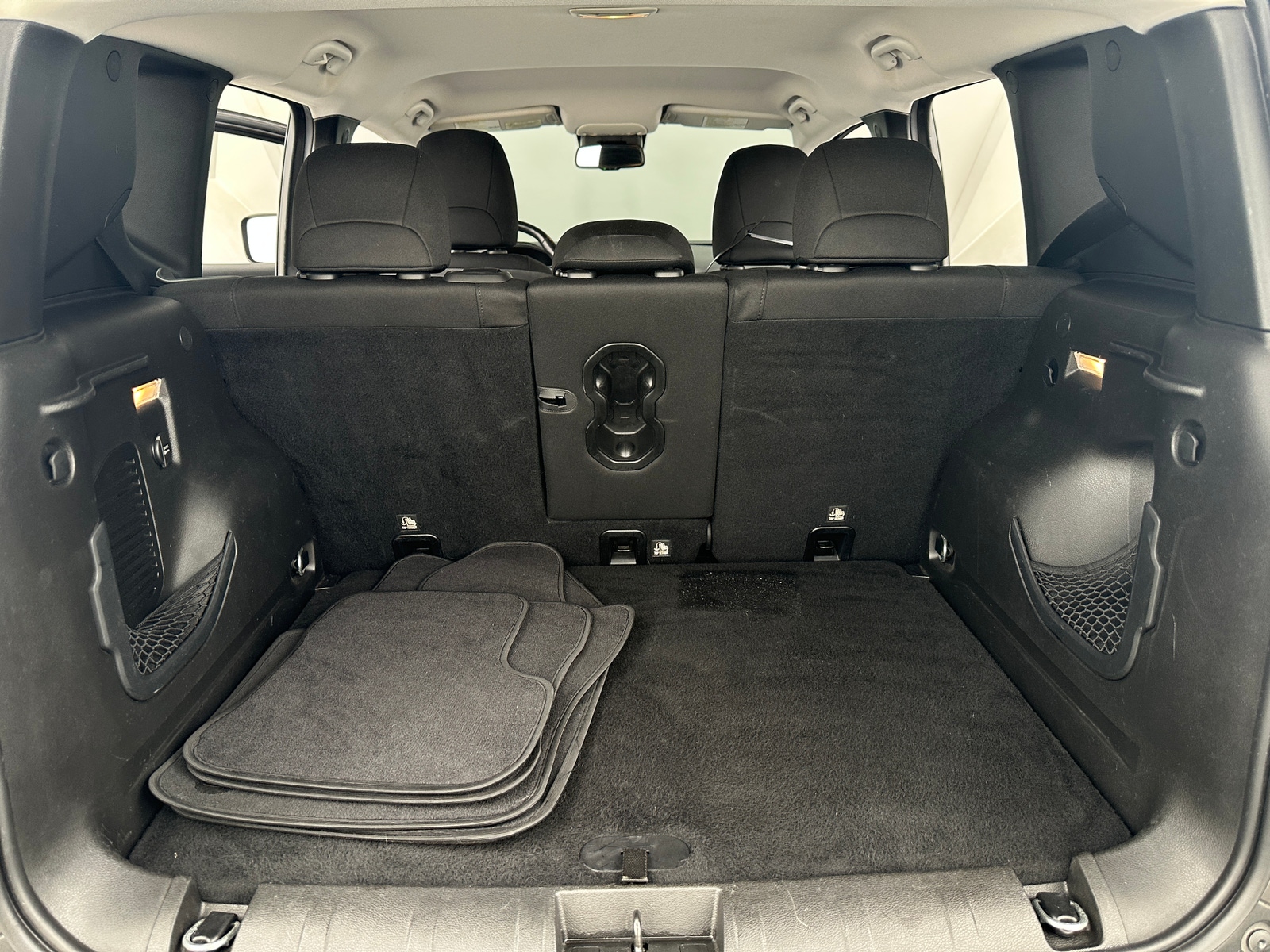 Thumbnail: 2017 Jeep Renegade - 7