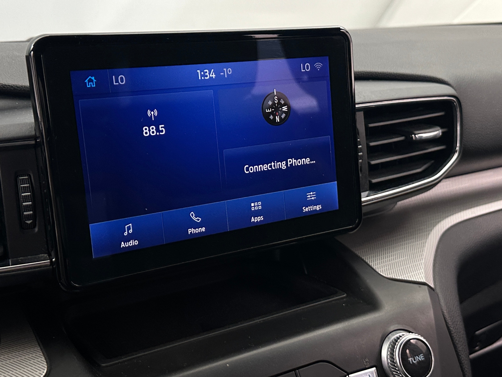 Thumbnail: 2020 Ford Explorer - 4