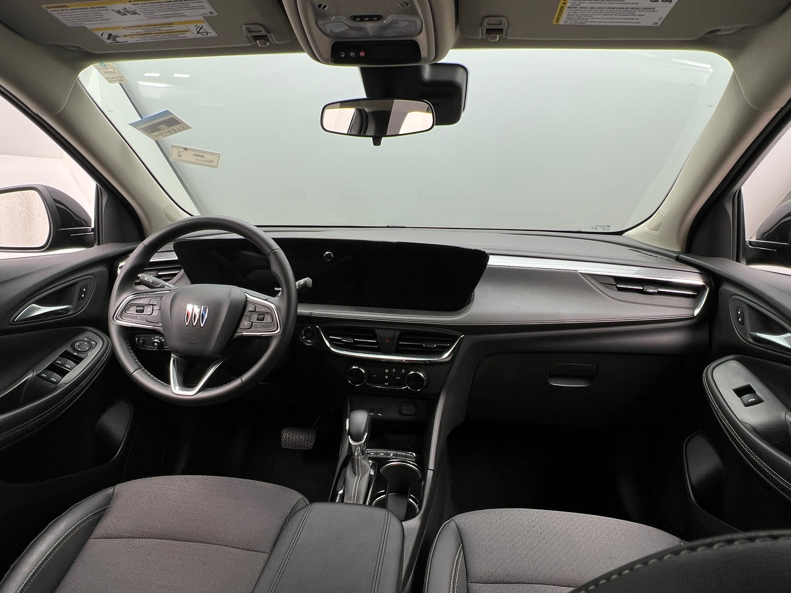 Thumbnail: 2025 Buick Encore GX - 3