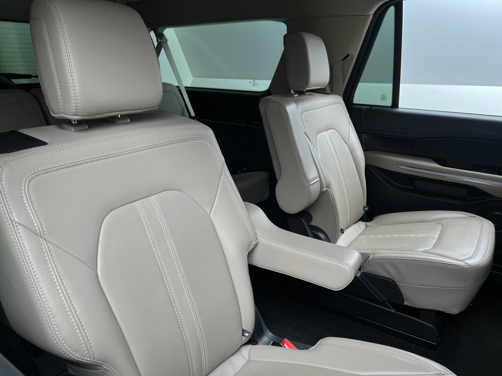 Thumbnail: 2022 Ford Expedition MAX - 5