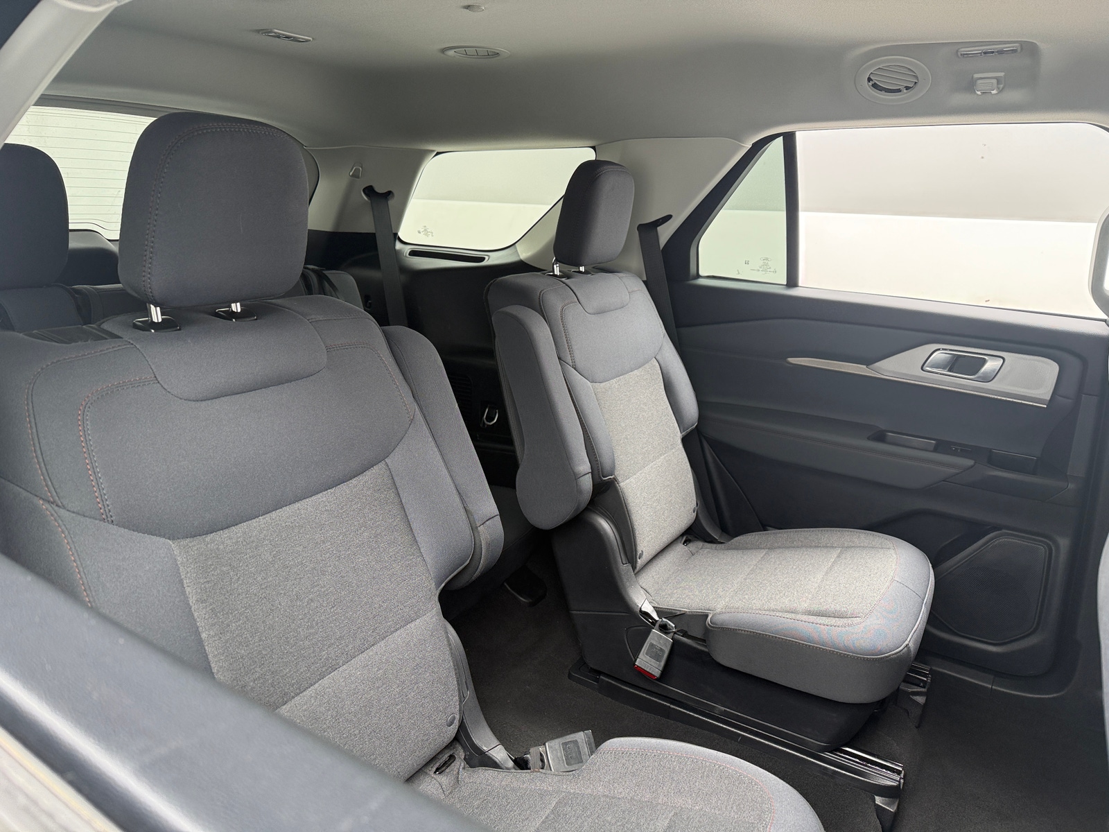 Thumbnail: 2025 Ford Explorer - 6