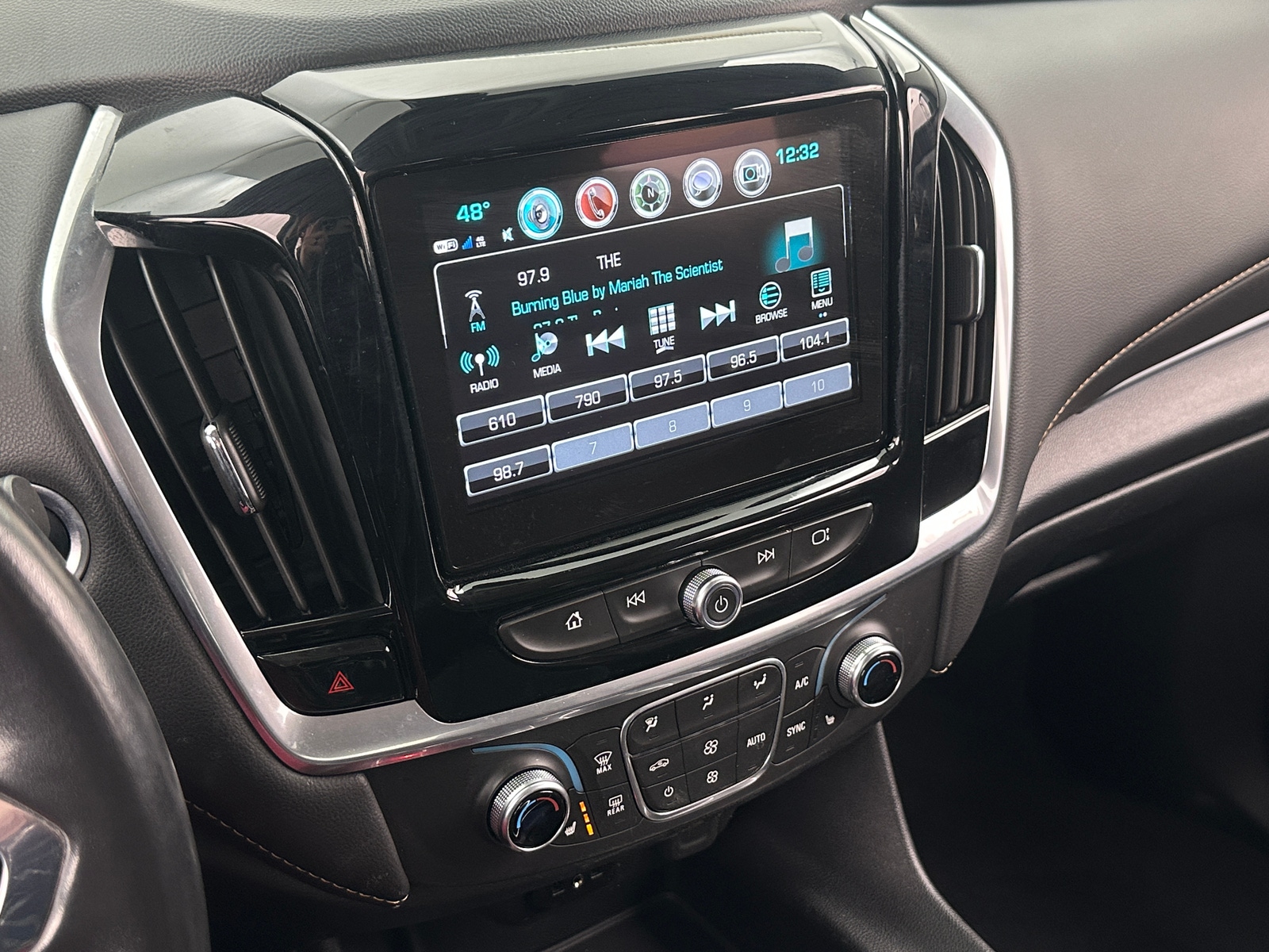 Thumbnail: 2019 Chevrolet Traverse - 3