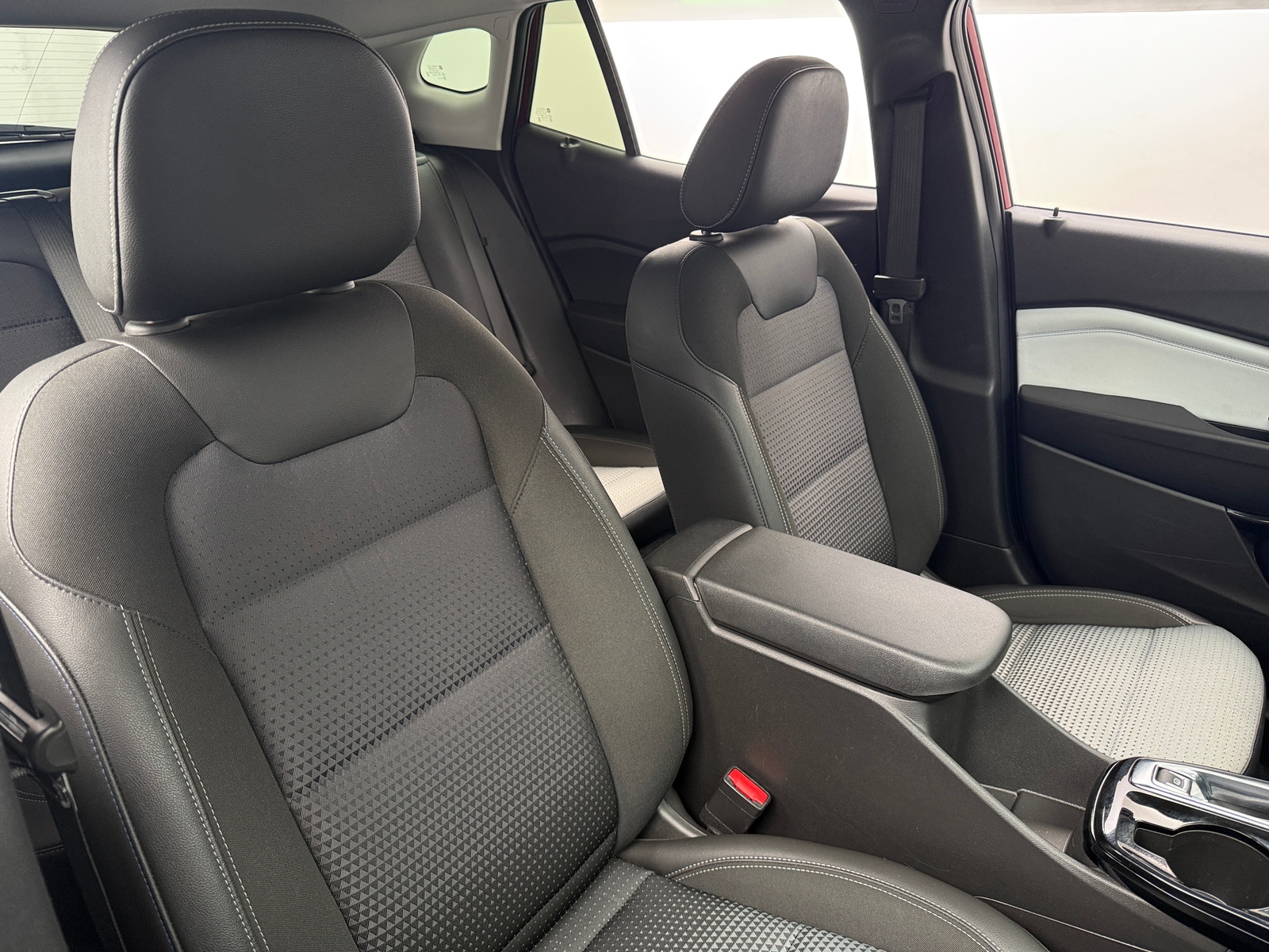 Thumbnail: 2025 Chevrolet Trax - 2