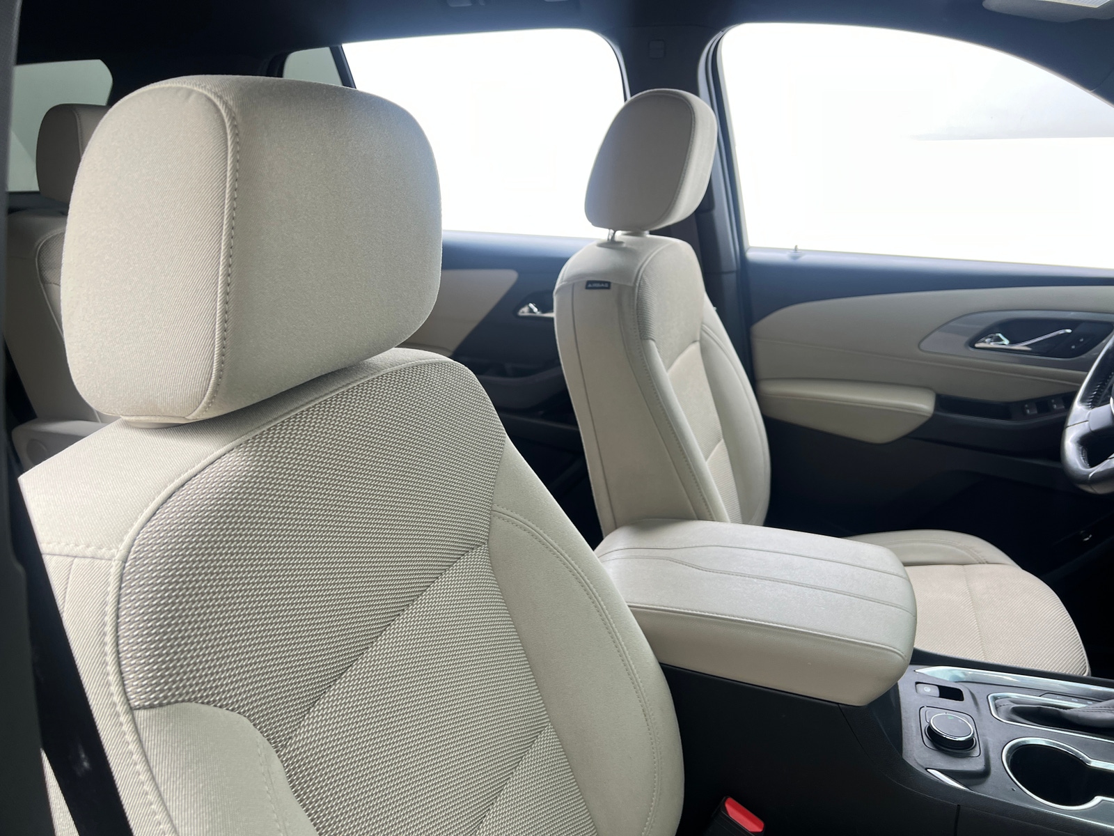 Thumbnail: 2022 Chevrolet Traverse - 2