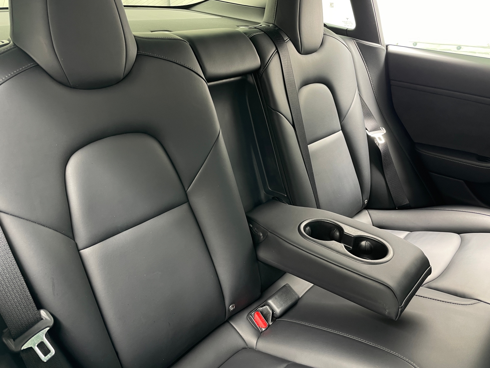 Thumbnail: 2020 Tesla Model 3 - 4