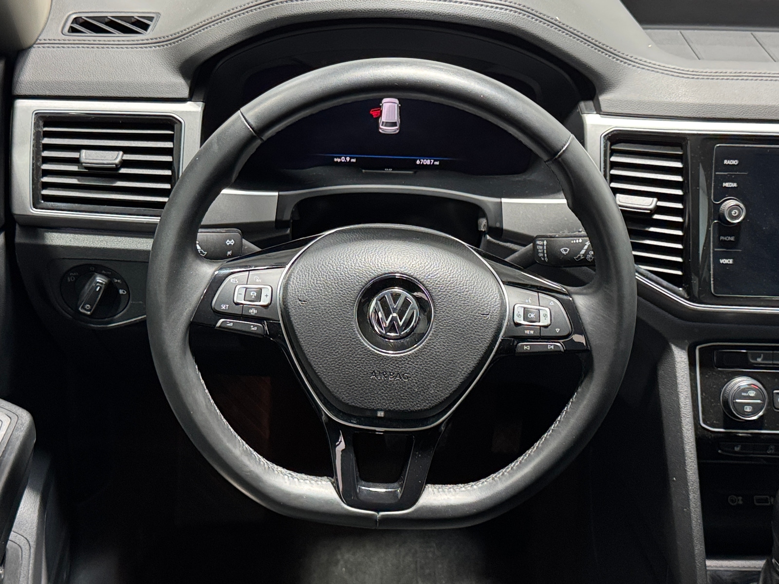 Thumbnail: 2019 Volkswagen Atlas - 4