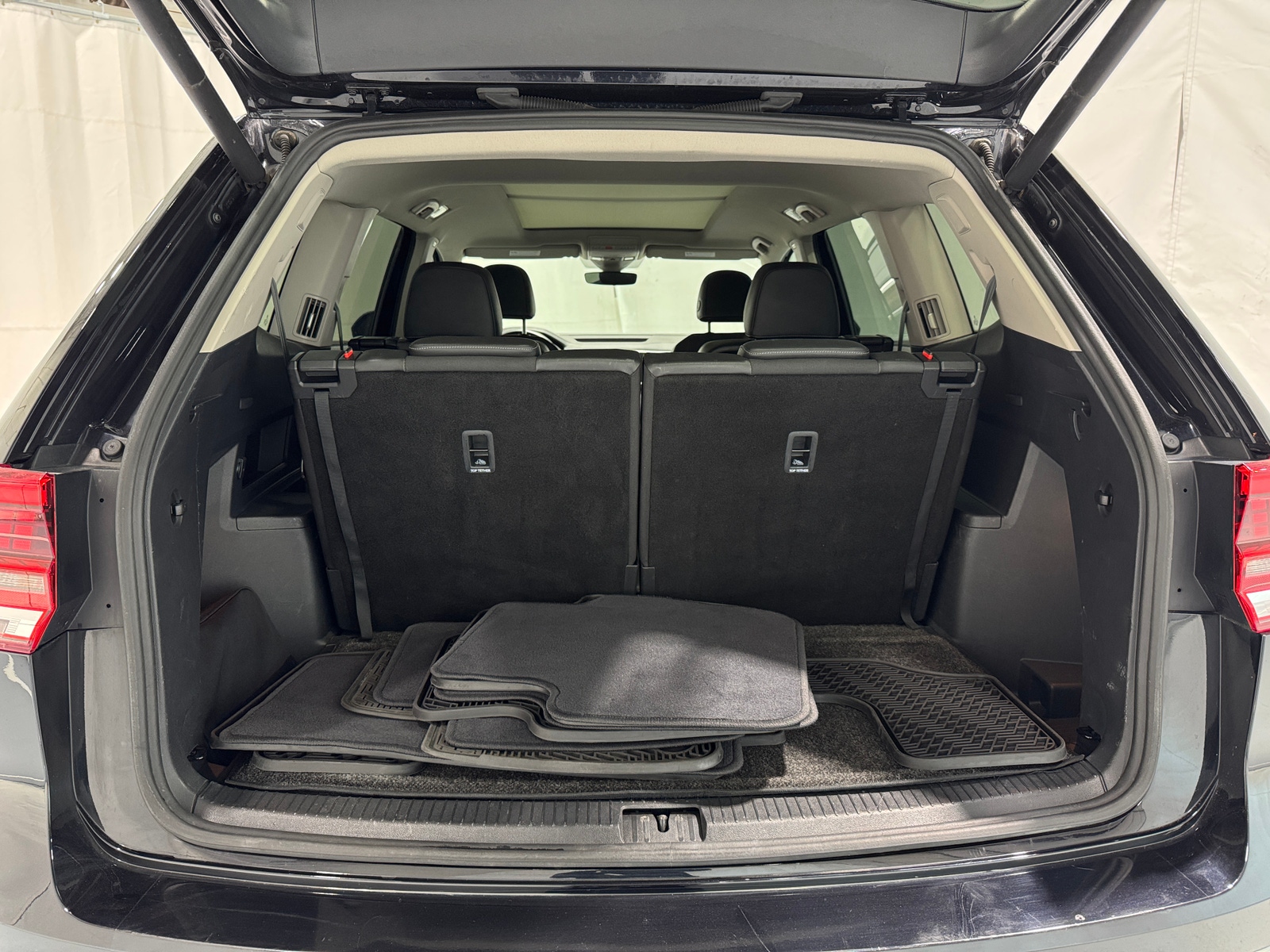 Thumbnail: 2019 Volkswagen Atlas - 6