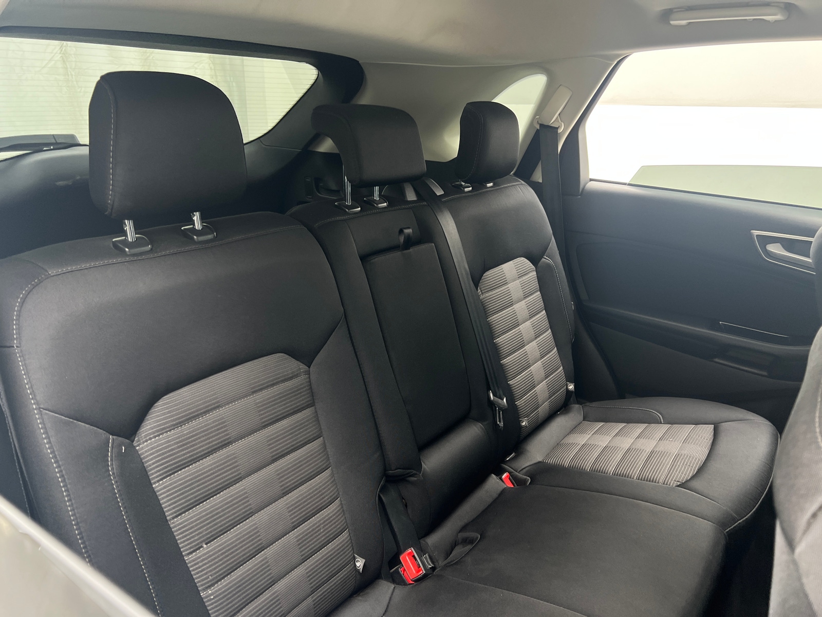 Thumbnail: 2017 Ford Edge - 6