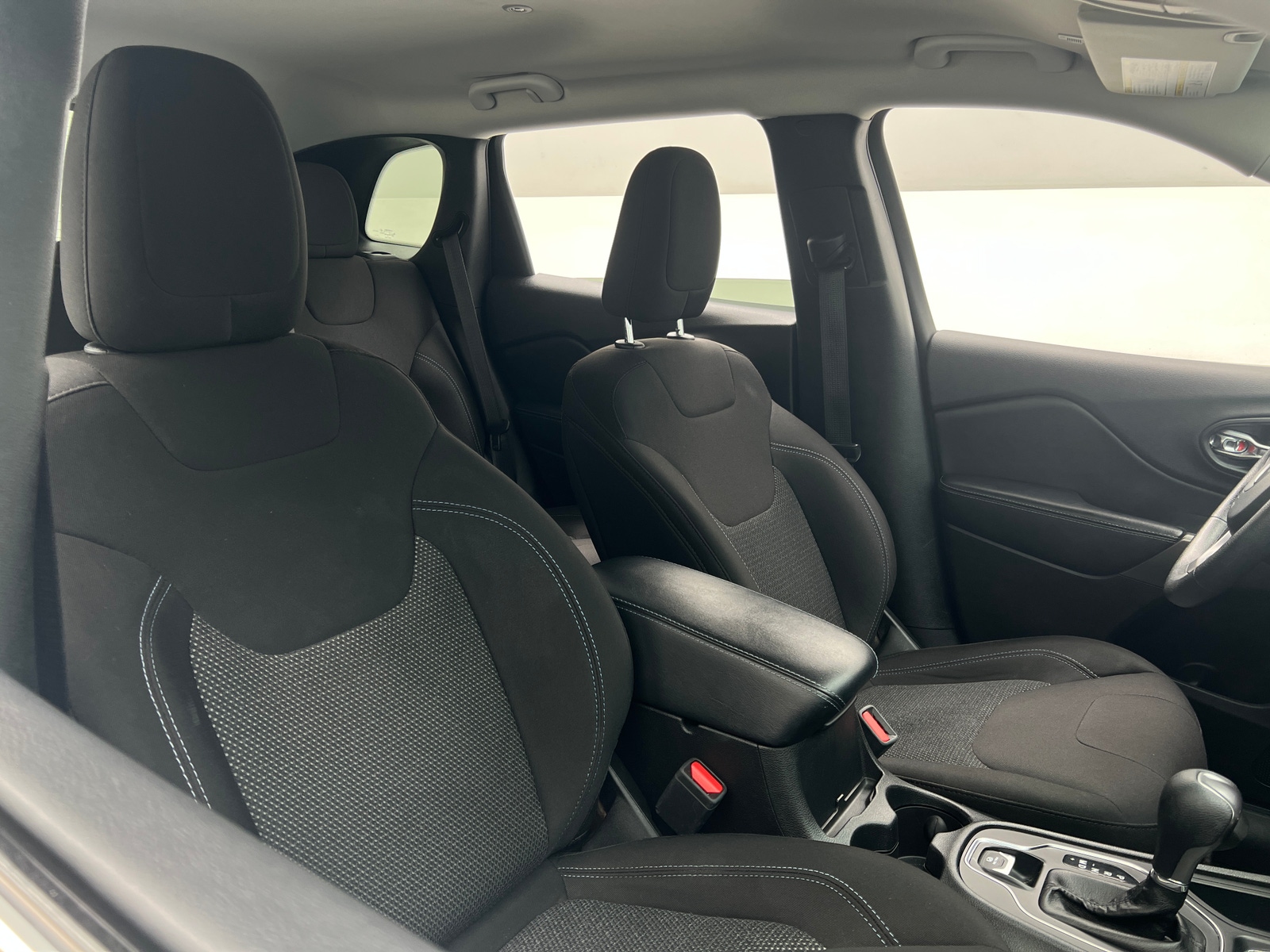 Thumbnail: 2019 Jeep Cherokee - 2