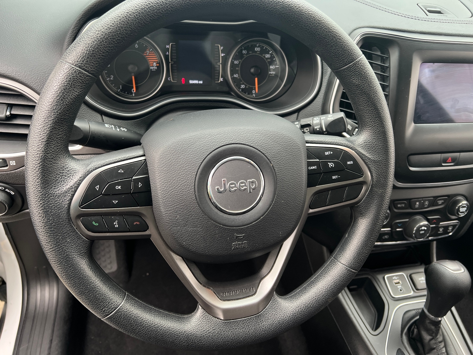 Thumbnail: 2019 Jeep Cherokee - 5