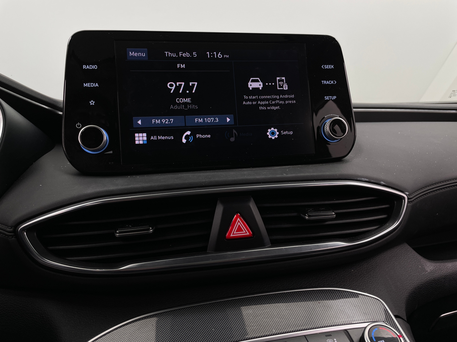 Thumbnail: 2023 Hyundai Santa Fe - 4