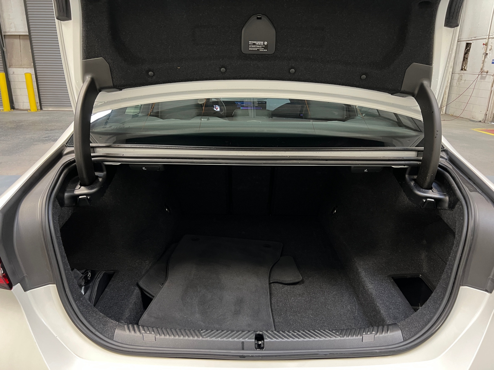 Thumbnail: 2026 BMW 5 Series - 6