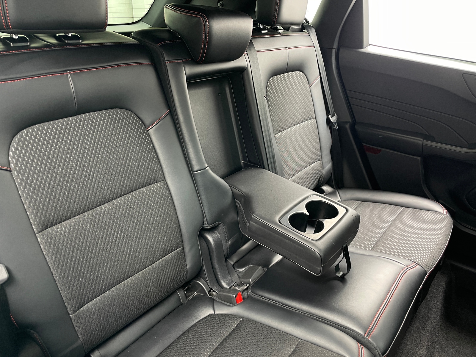 Thumbnail: 2025 Ford Escape - 5