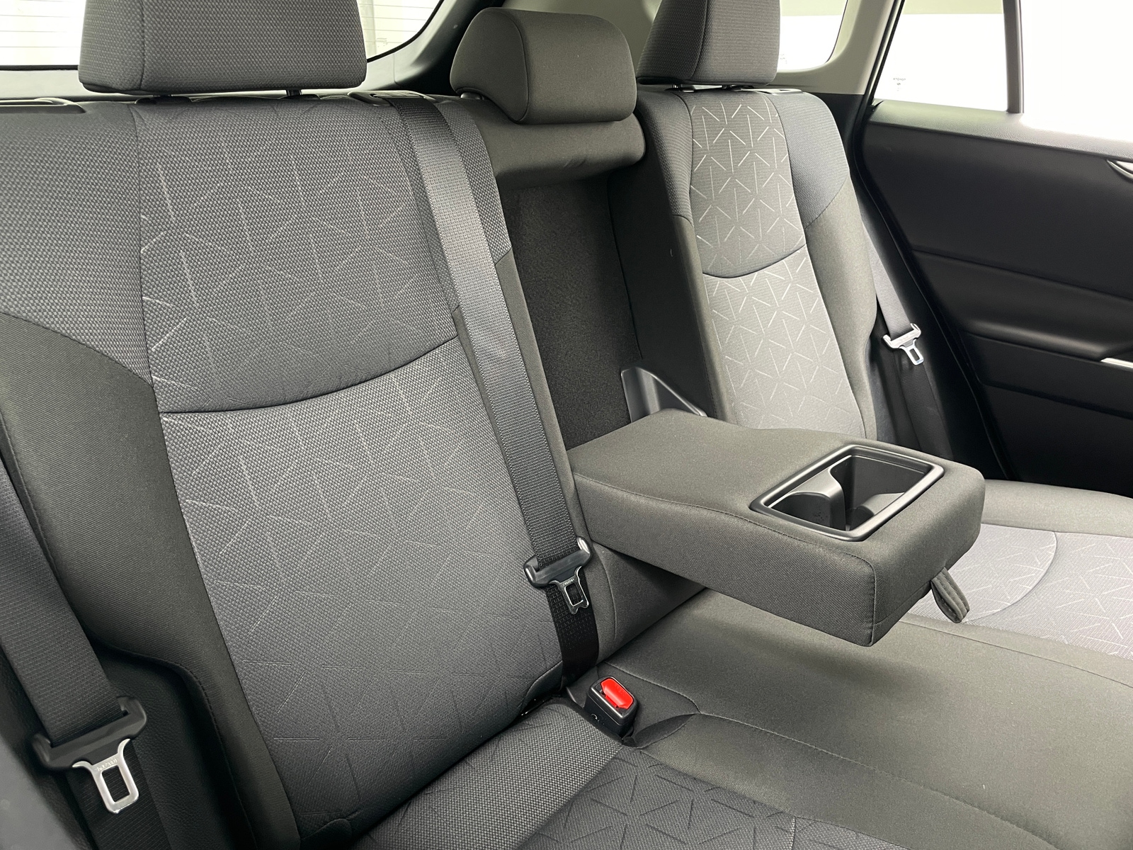 Thumbnail: 2025 Toyota RAV4 - 6