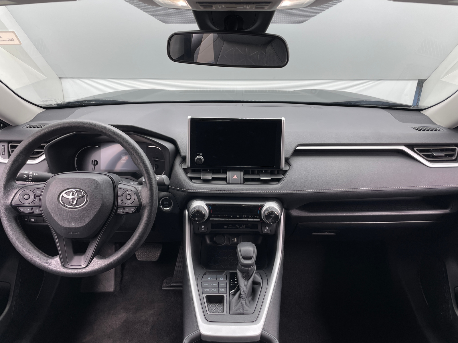 Thumbnail: 2025 Toyota RAV4 - 3