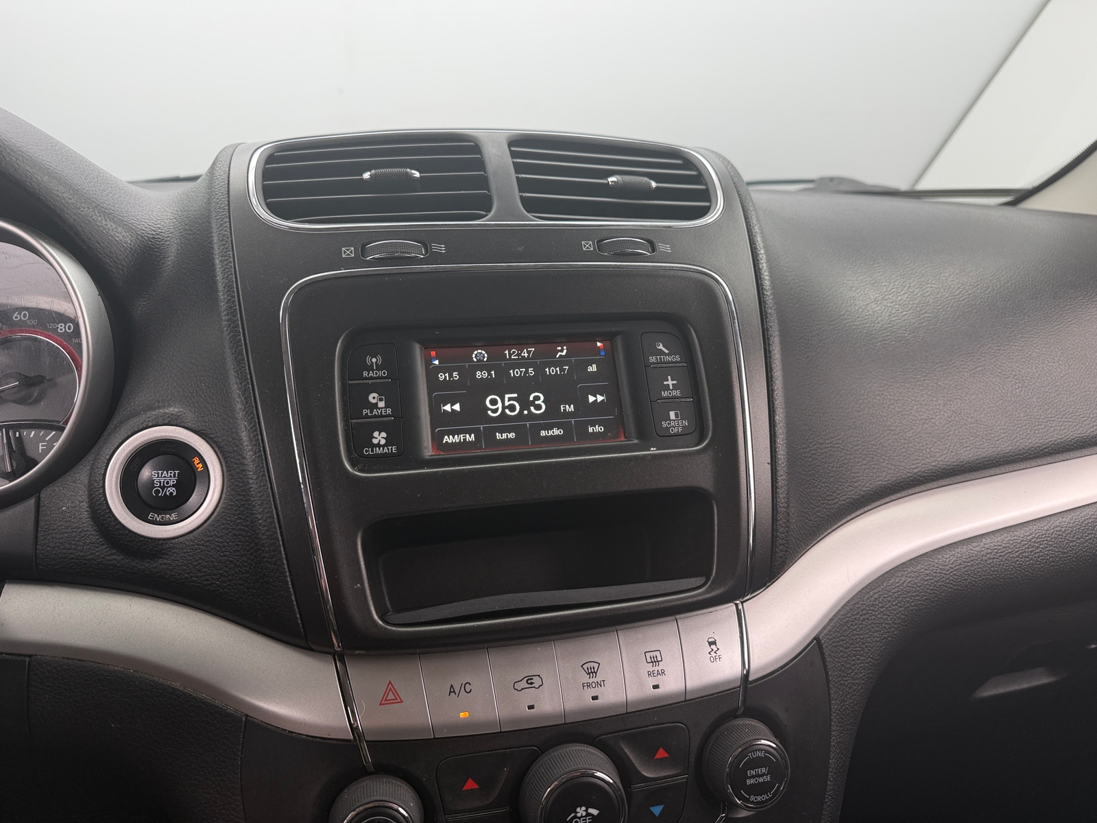 Thumbnail: 2014 Dodge Journey - 4