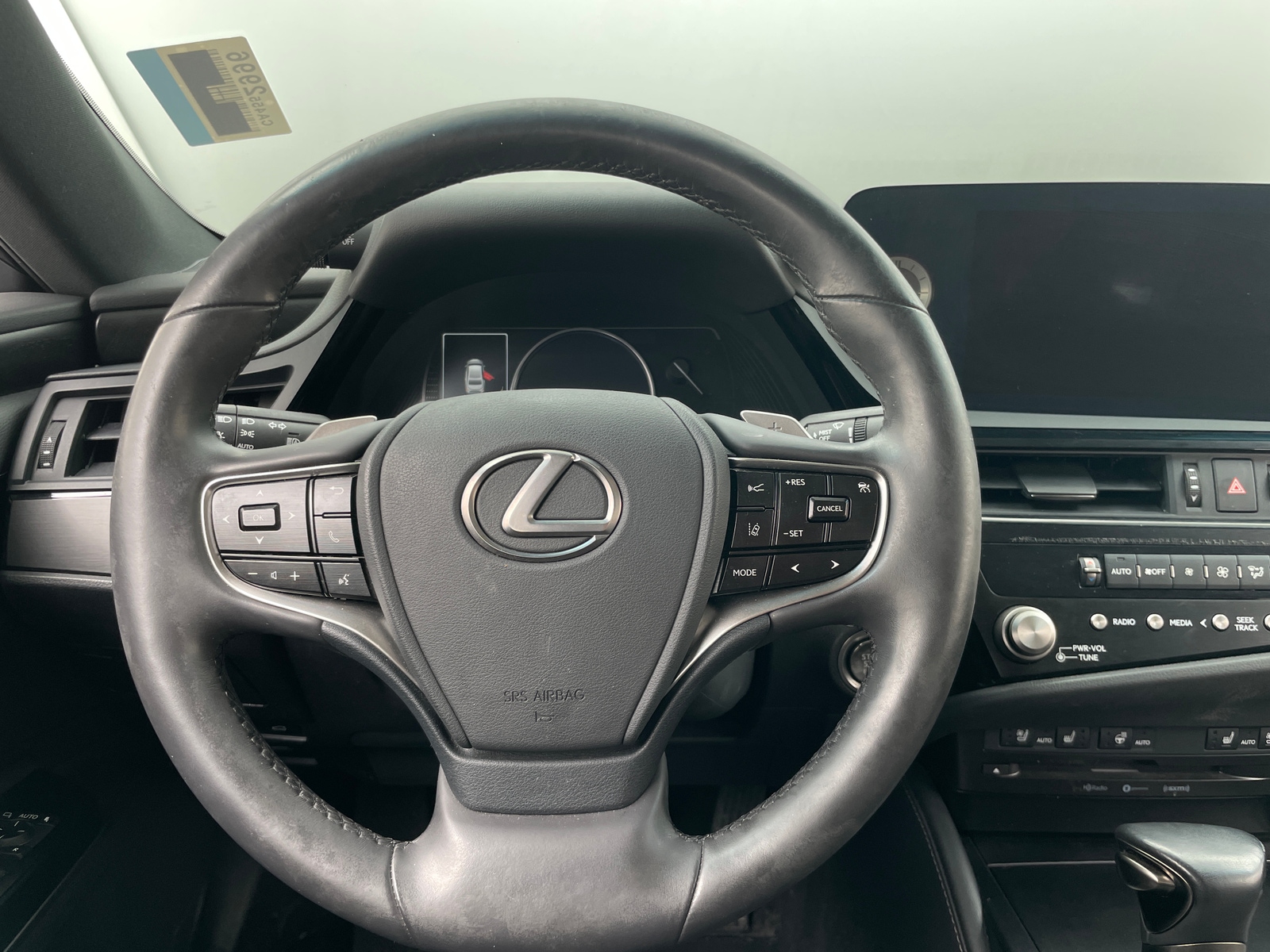 Thumbnail: 2022 Lexus ES - 4