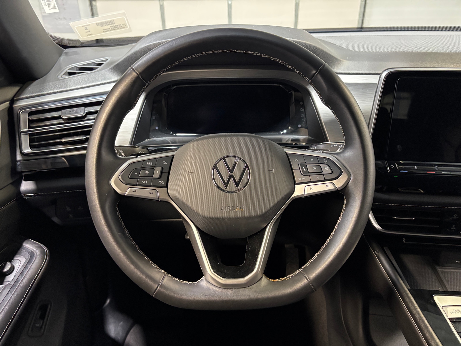 Thumbnail: 2024 Volkswagen Atlas - 4