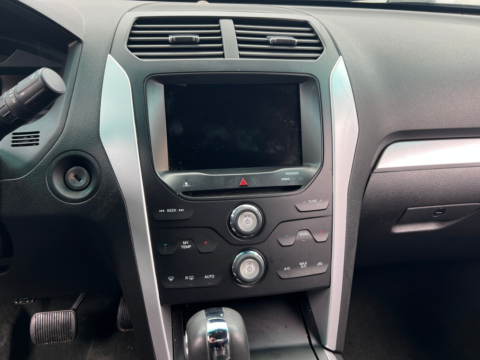 Thumbnail: 2014 Ford Explorer - 4