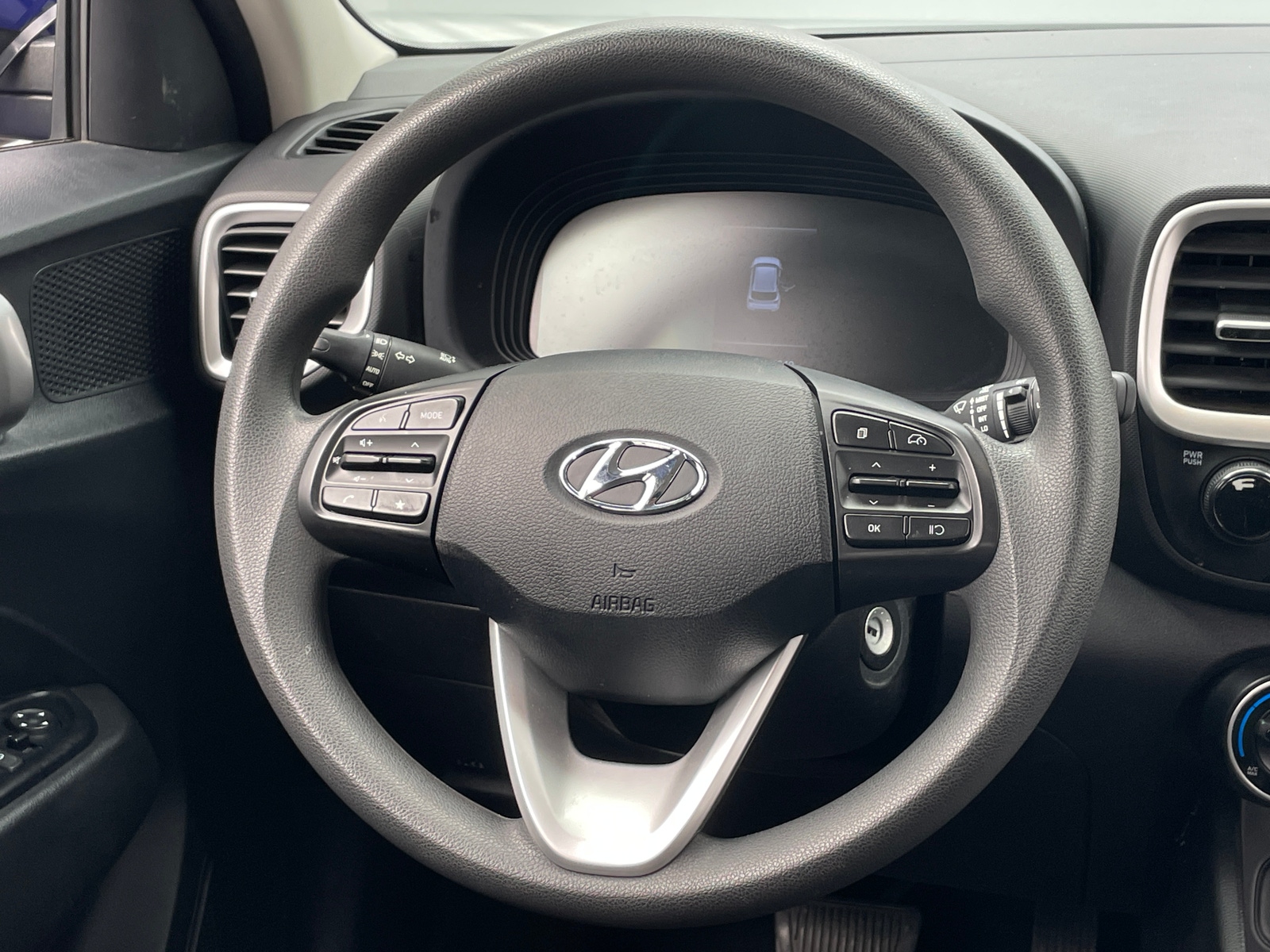 Thumbnail: 2024 Hyundai Venue - 5