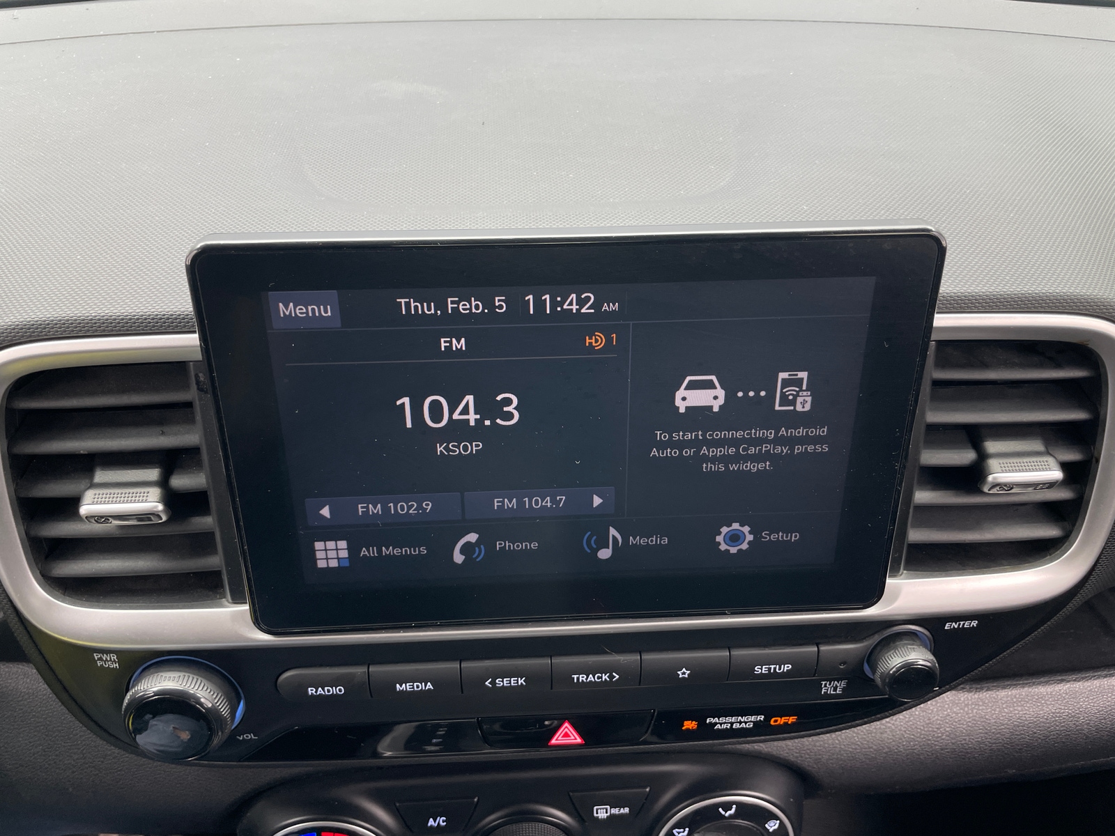 Thumbnail: 2024 Hyundai Venue - 4