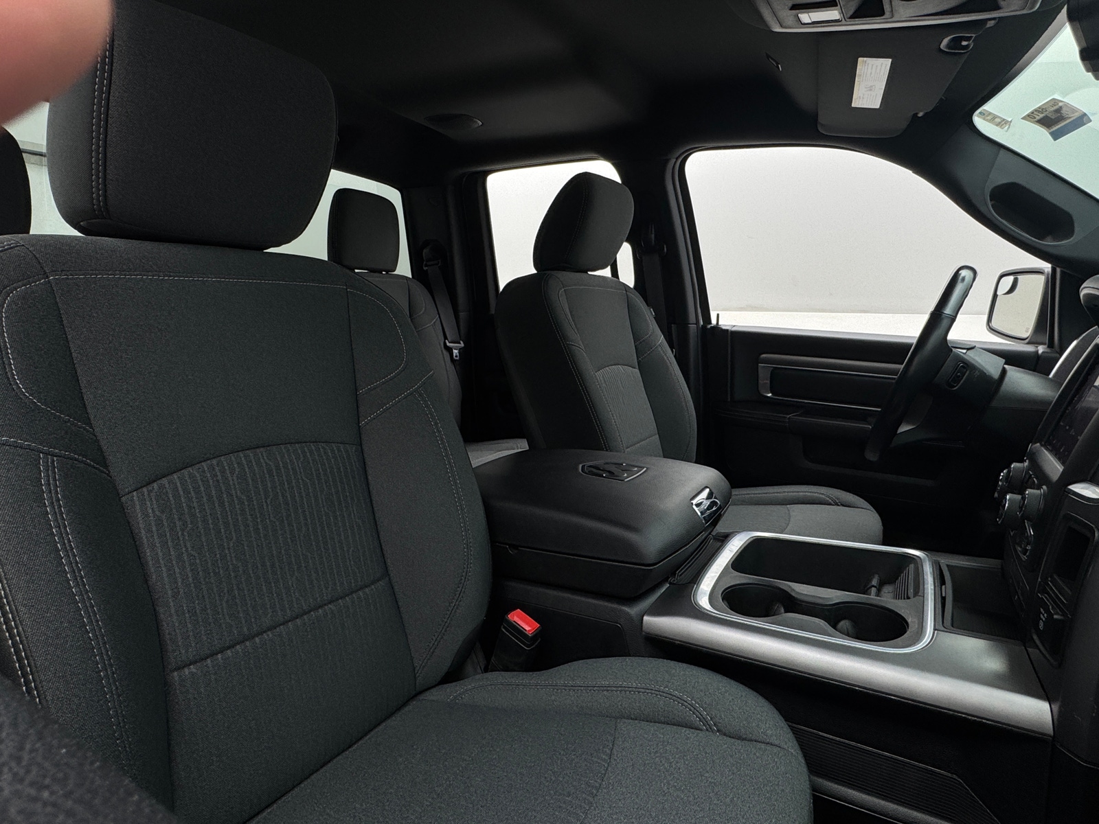 Thumbnail: 2022 RAM 1500 Classic - 2