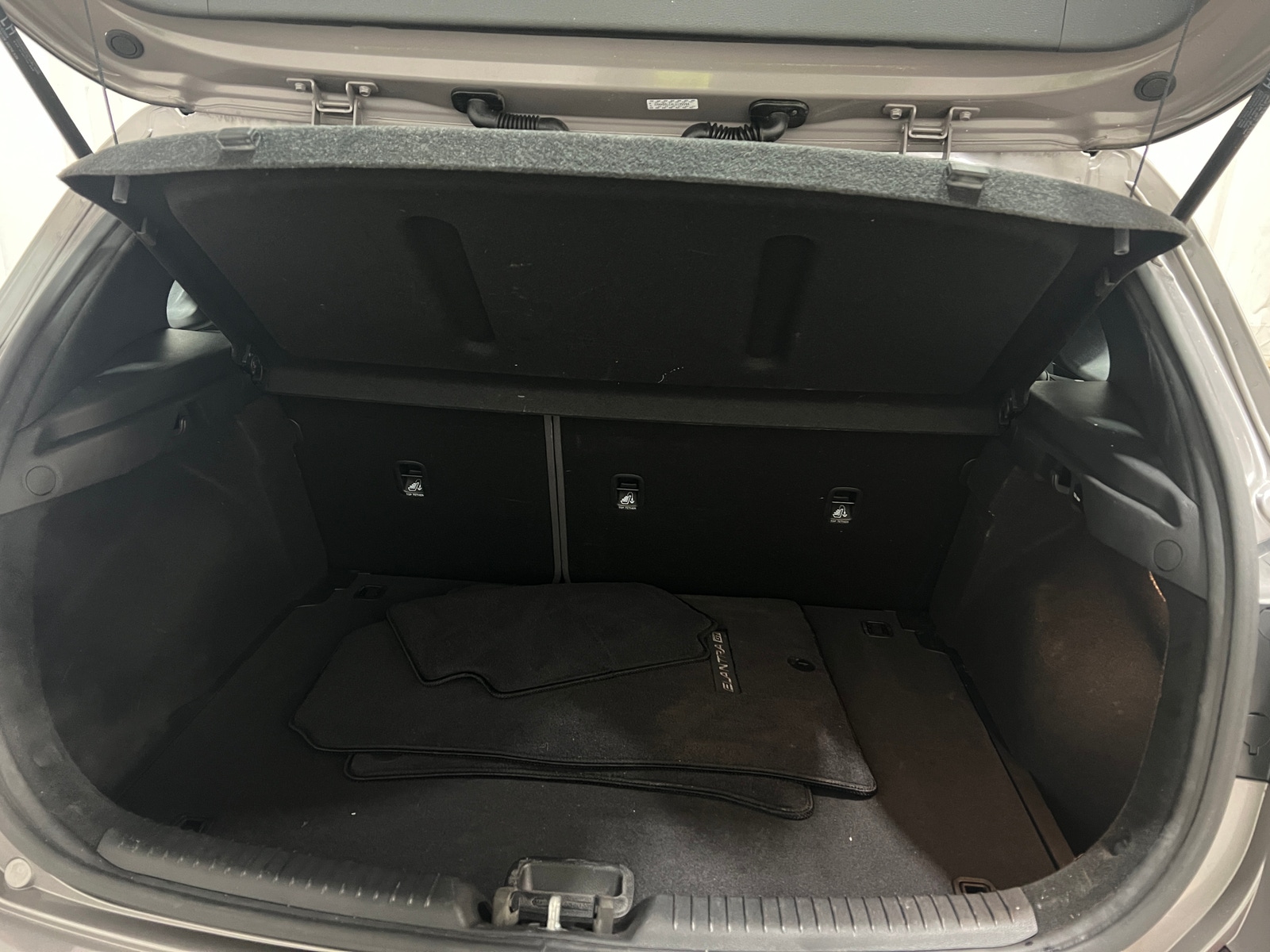 Thumbnail: 2020 Hyundai Elantra - 6