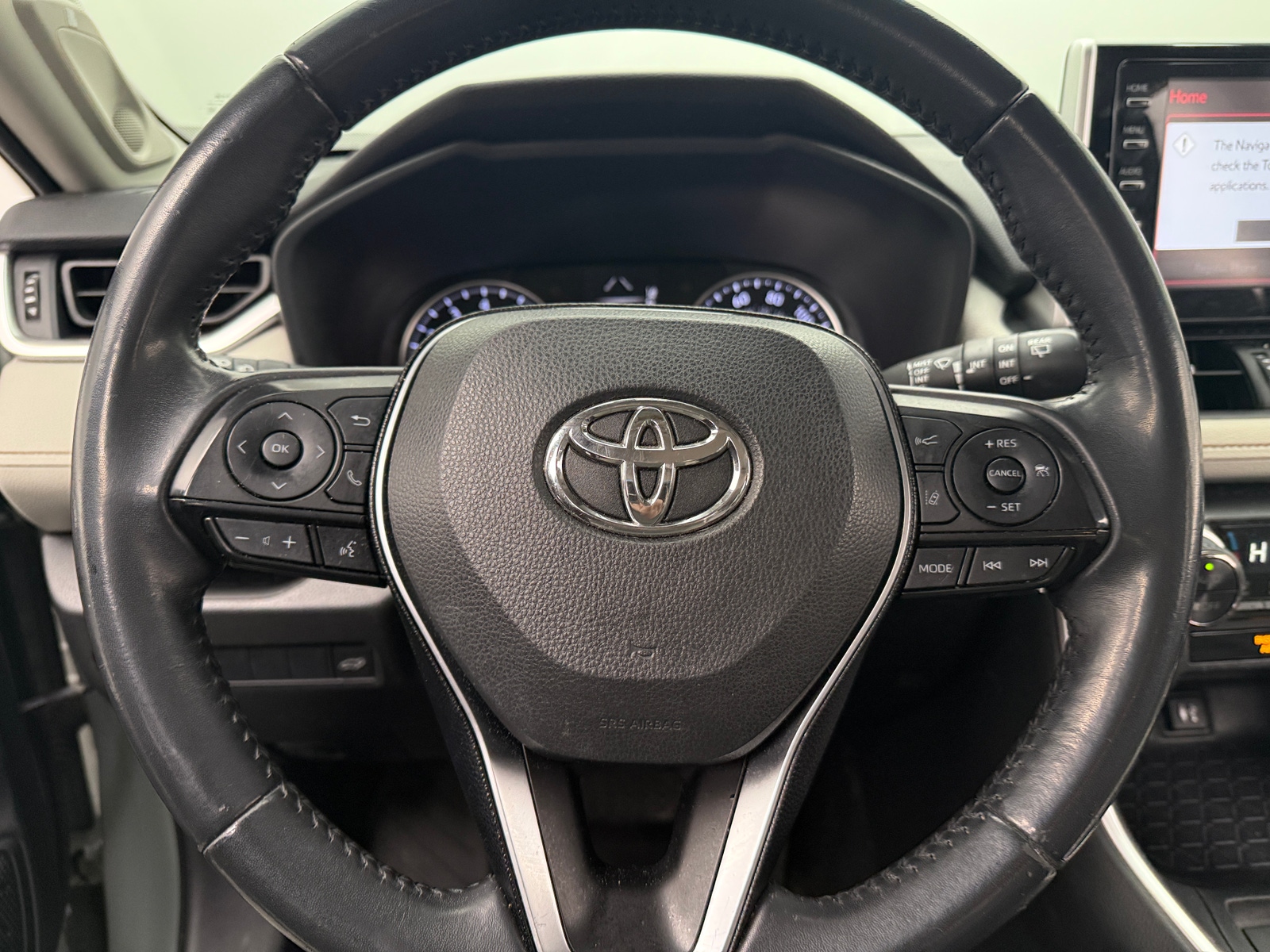 Thumbnail: 2019 Toyota RAV4 - 4