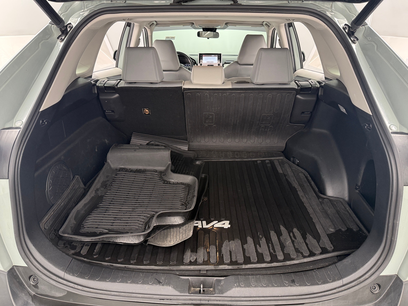 Thumbnail: 2019 Toyota RAV4 - 6