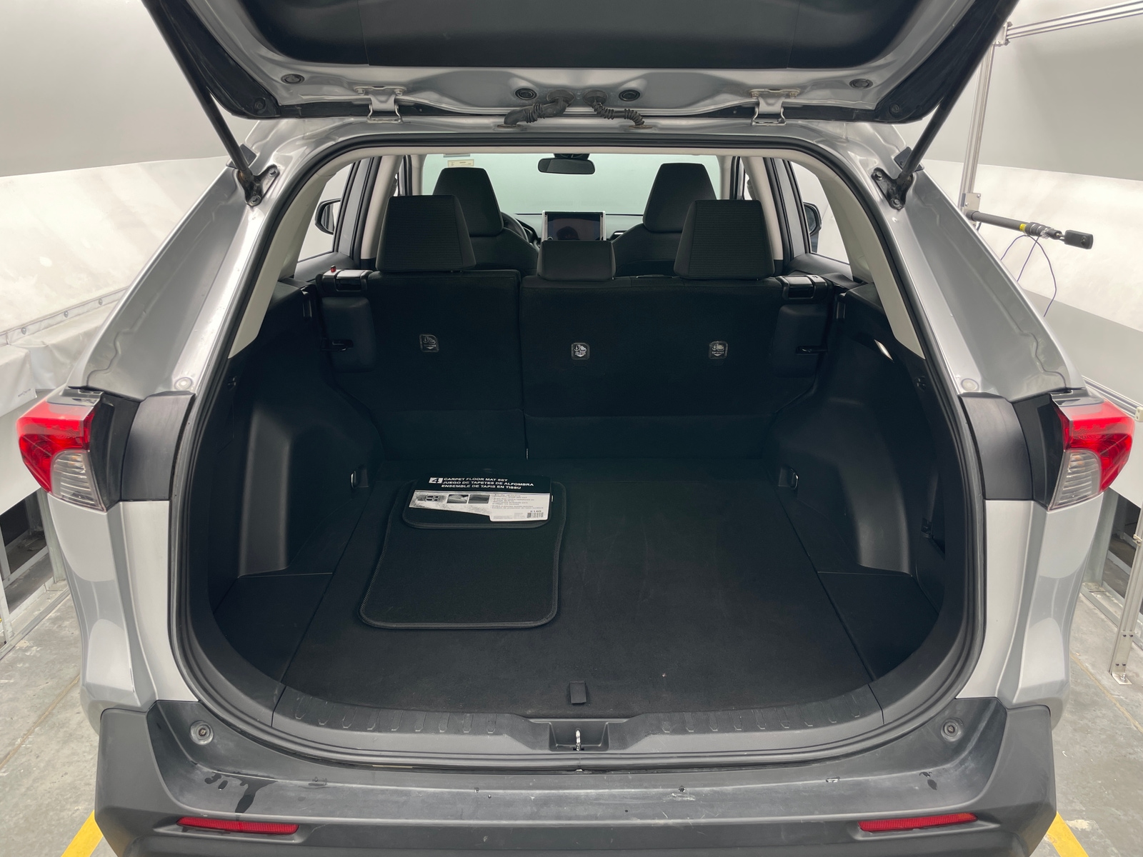 Thumbnail: 2025 Toyota RAV4 - 7