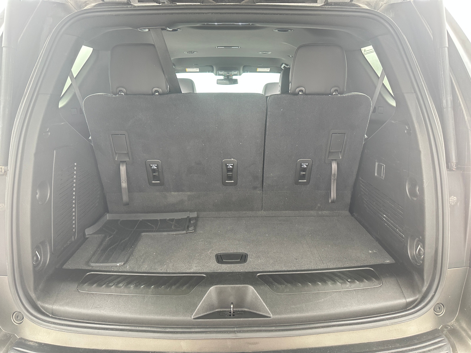 Thumbnail: 2021 Chevrolet Tahoe - 6