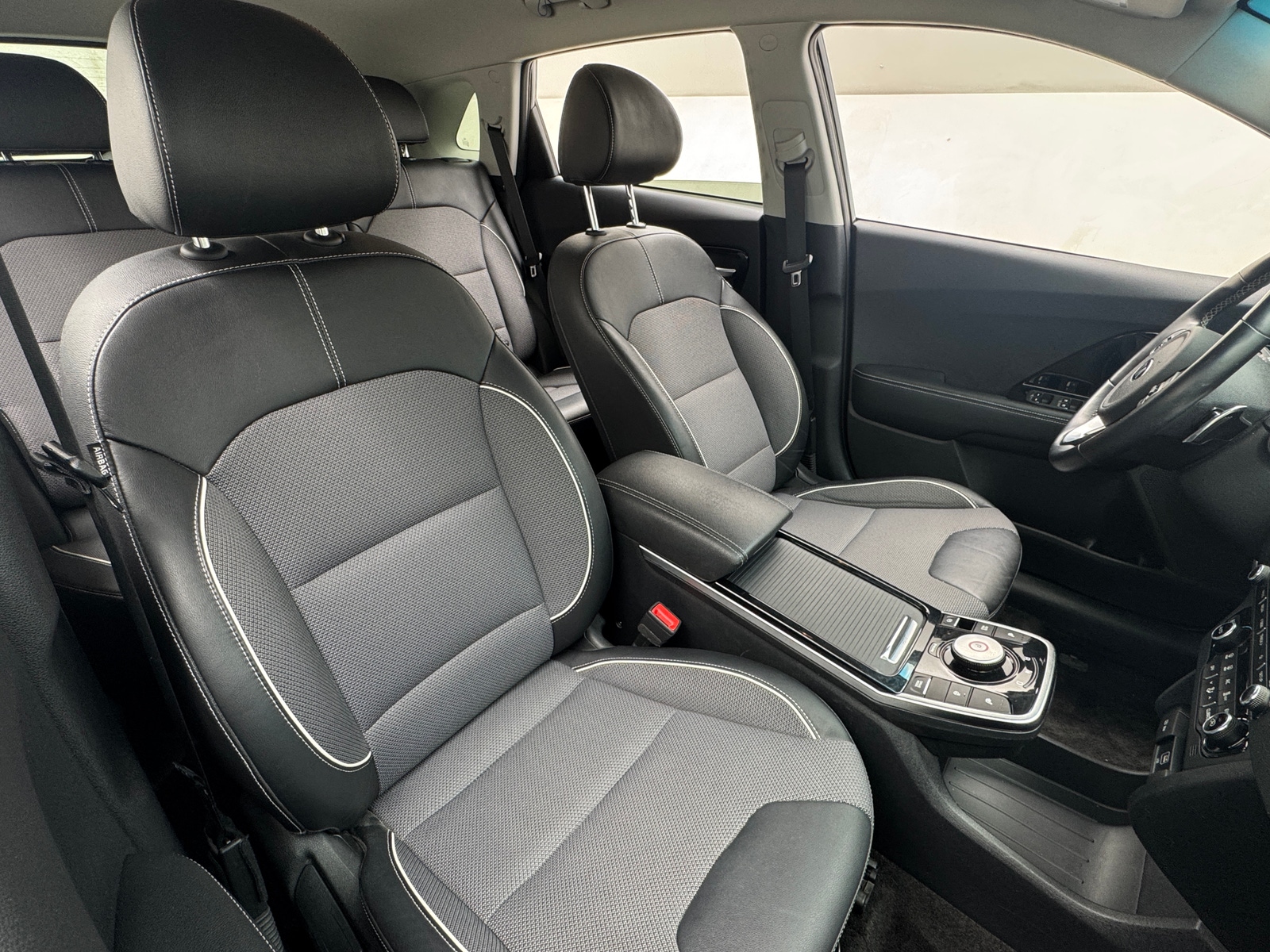 Thumbnail: 2021 Kia Niro - 2