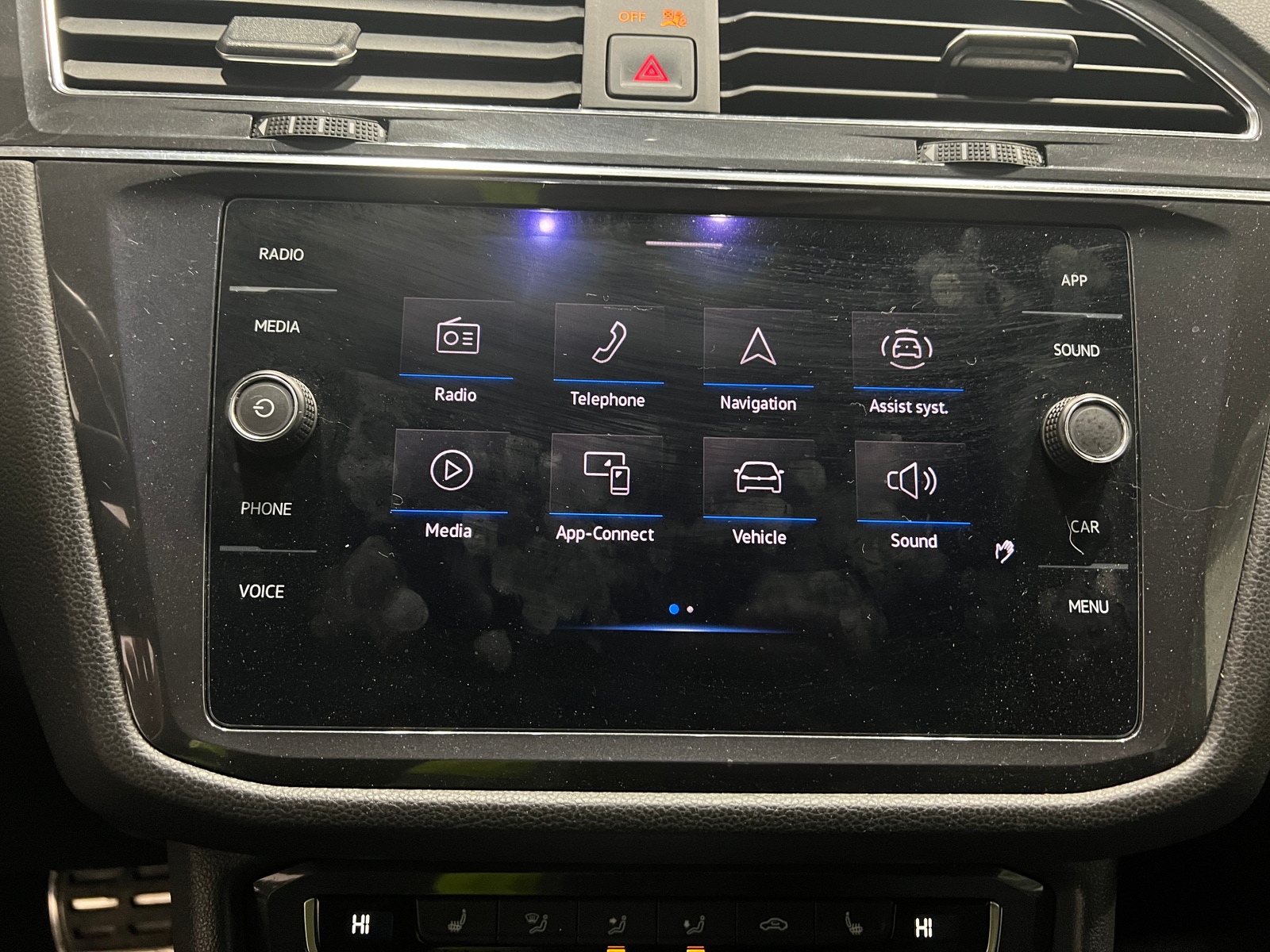 Thumbnail: 2021 Volkswagen Tiguan - 3