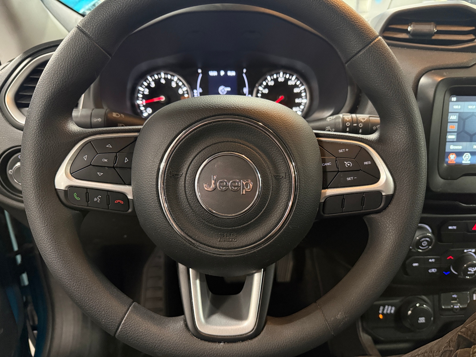 Thumbnail: 2021 Jeep Renegade - 5