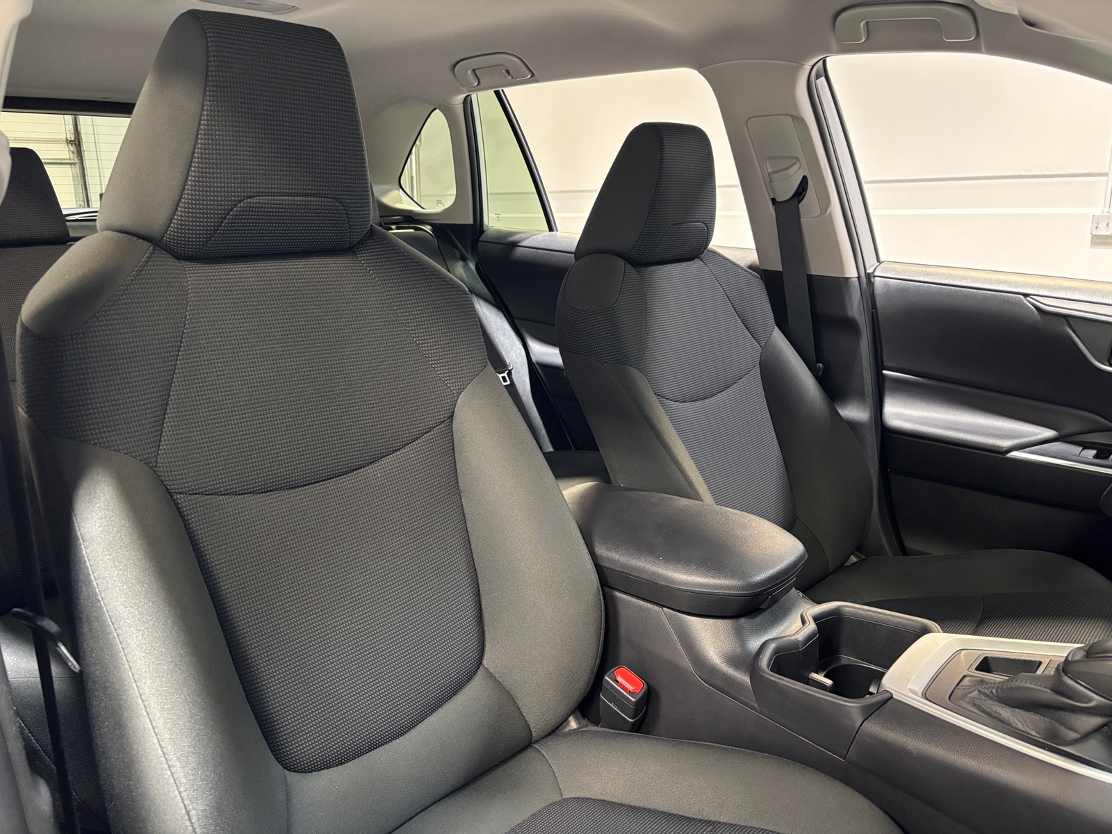 Thumbnail: 2024 Toyota RAV4 - 2