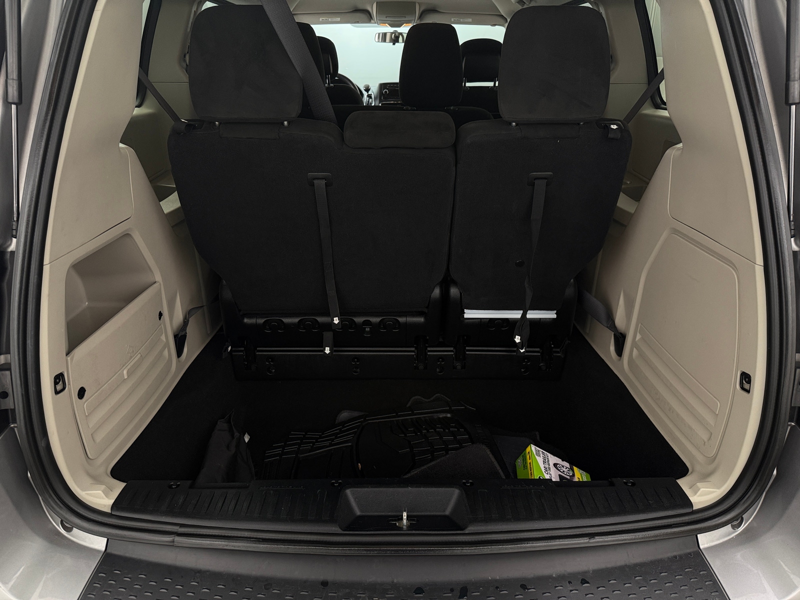 Thumbnail: 2017 Dodge Grand Caravan - 7