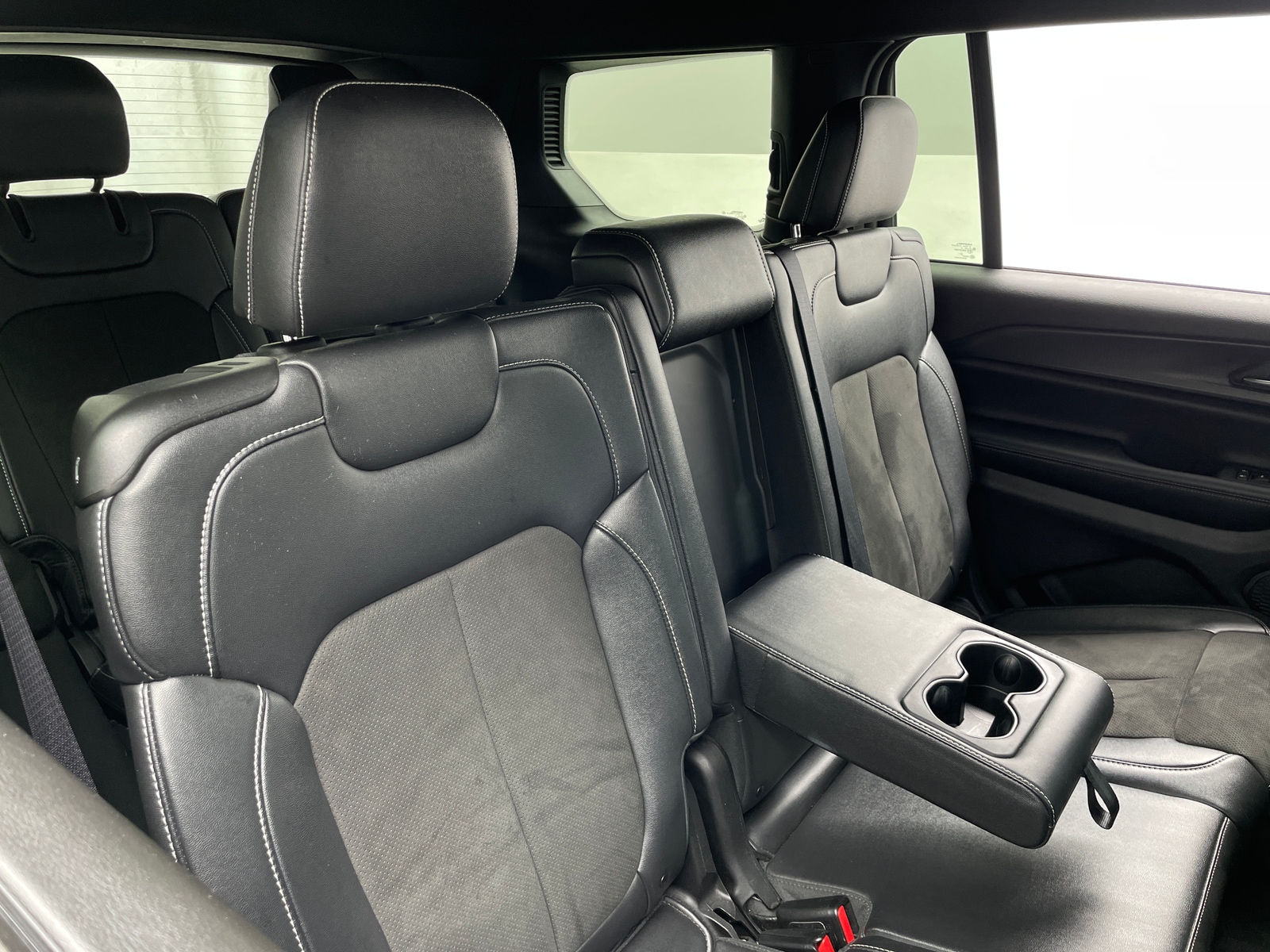 Thumbnail: 2024 Jeep Grand Cherokee L - 5