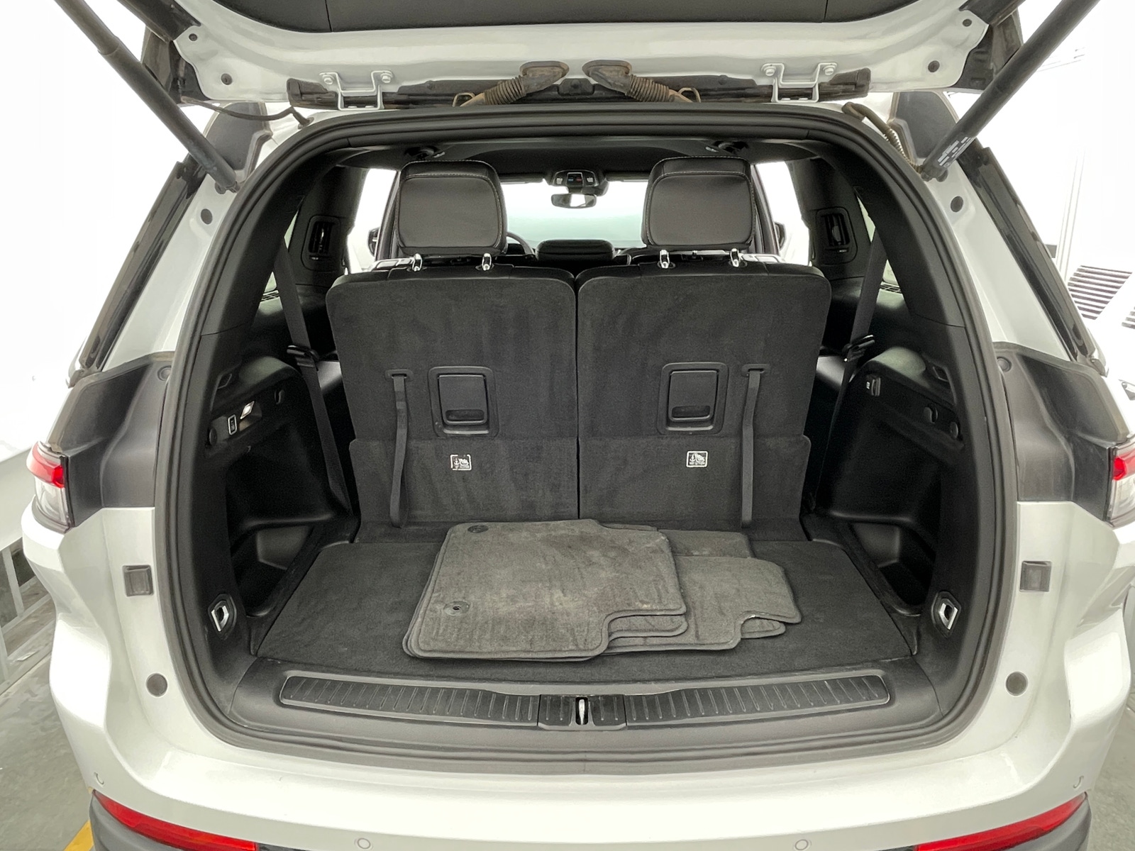 Thumbnail: 2024 Jeep Grand Cherokee L - 6