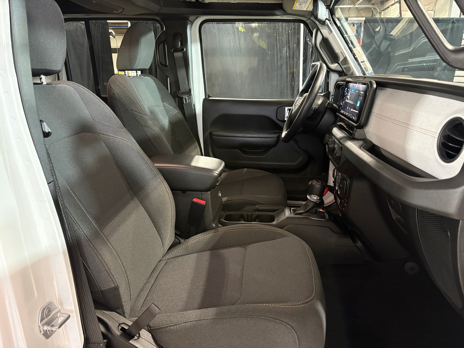 Thumbnail: 2024 Jeep Gladiator - 2