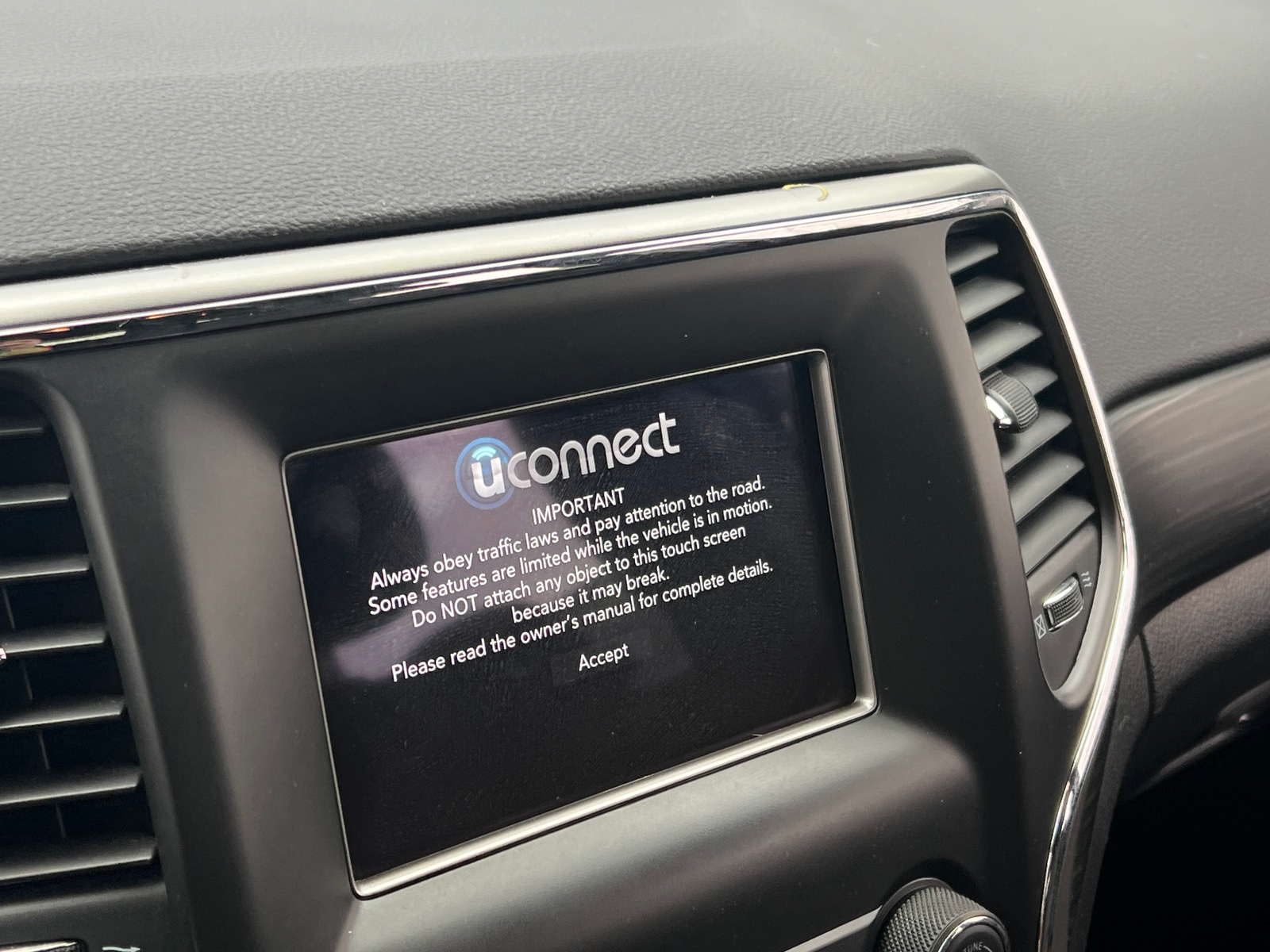 Thumbnail: 2020 Jeep Grand Cherokee - 4