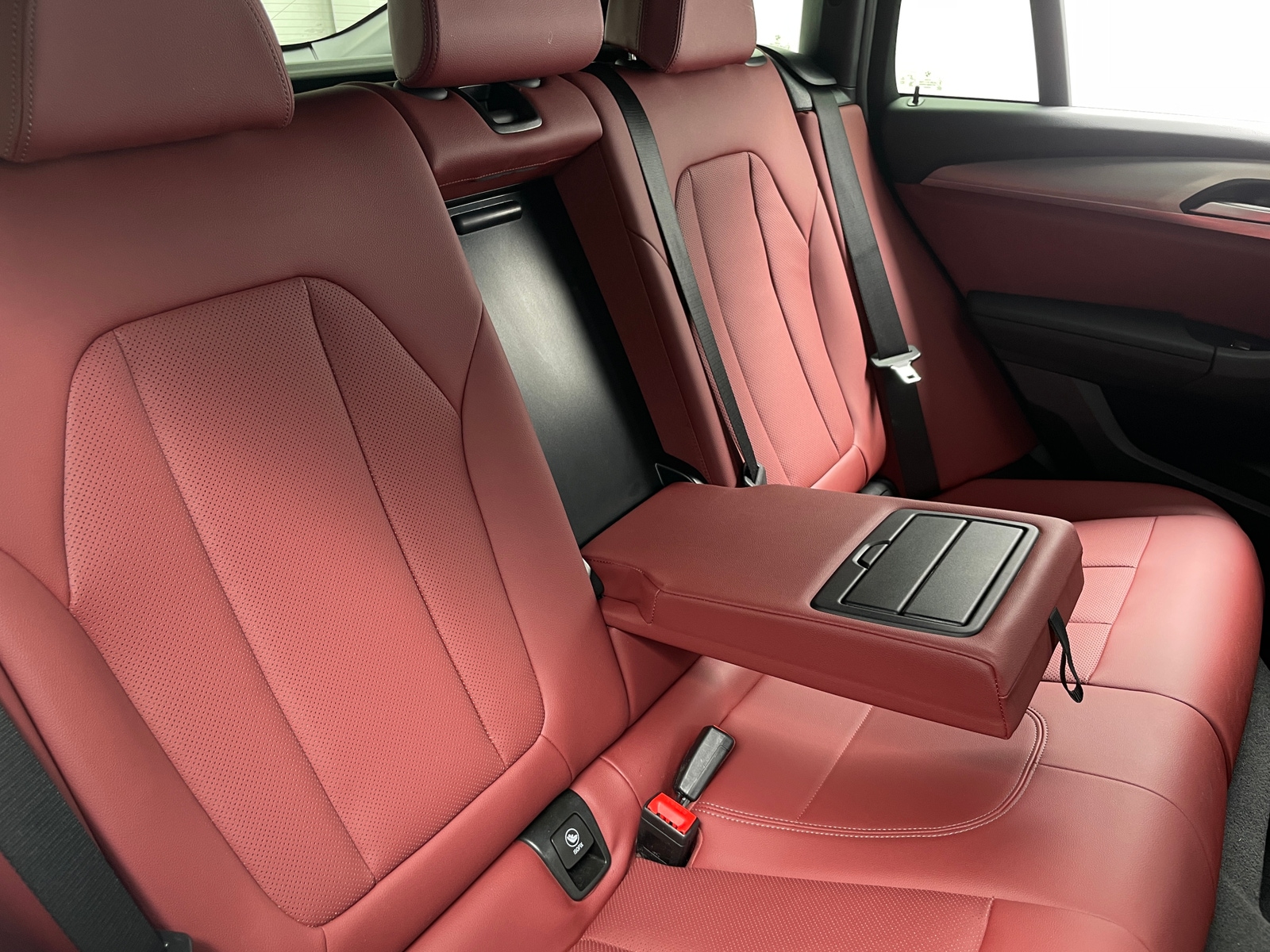 Thumbnail: 2025 BMW X4 - 5