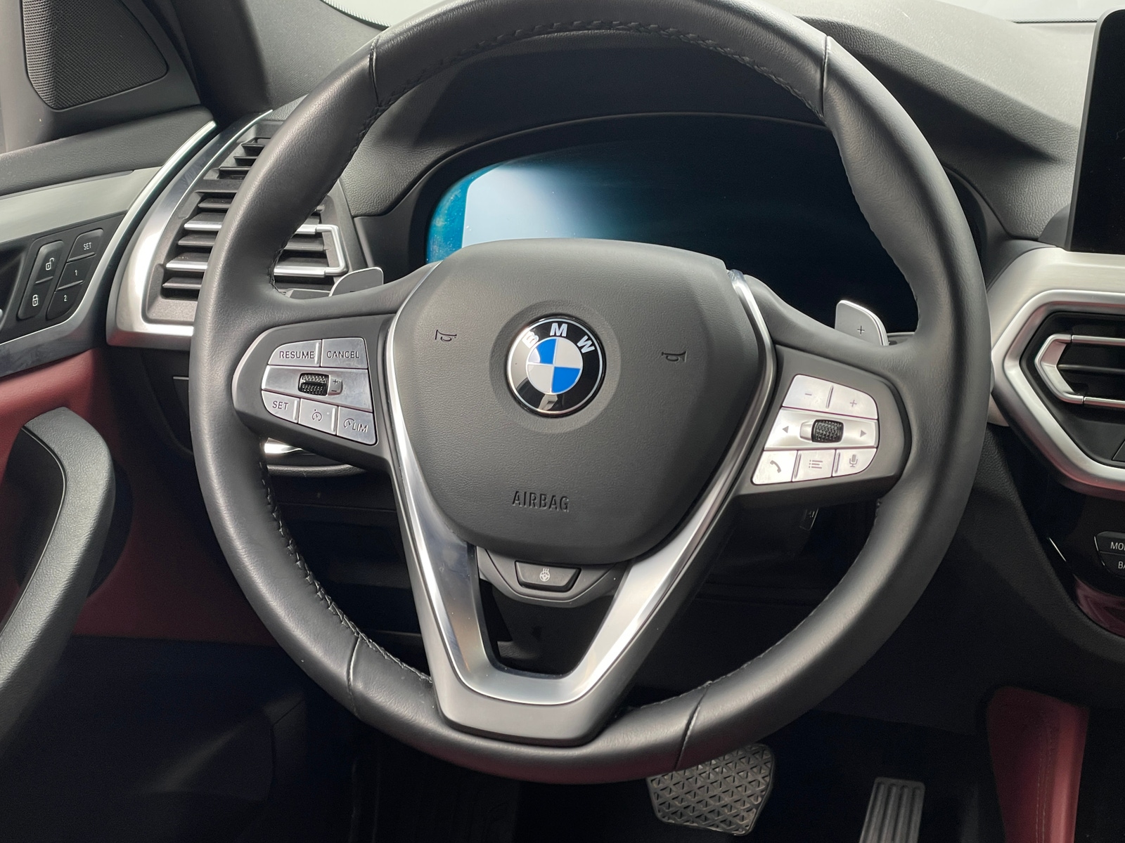 Thumbnail: 2025 BMW X4 - 4