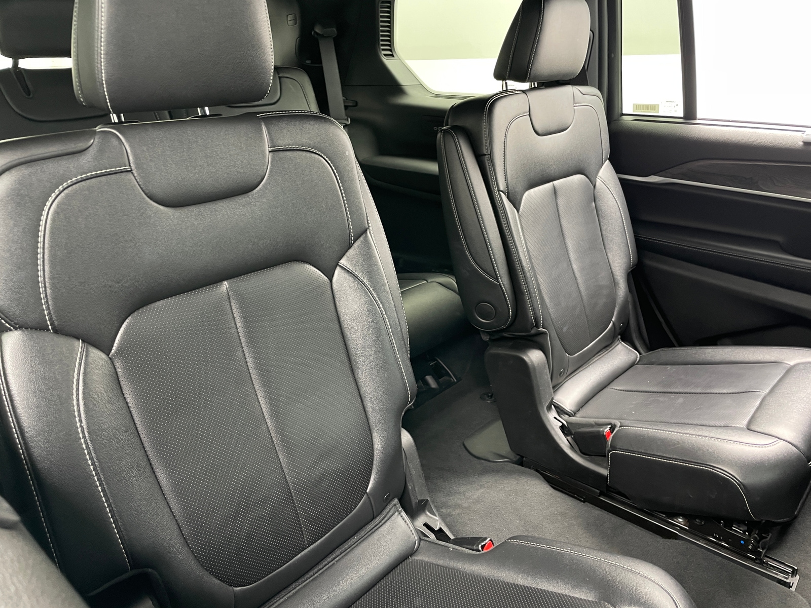 Thumbnail: 2024 Jeep Grand Cherokee L - 5