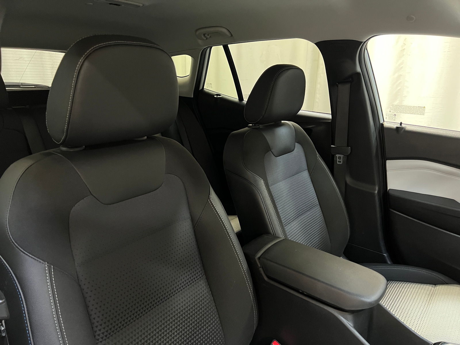 Thumbnail: 2025 Chevrolet Trax - 2