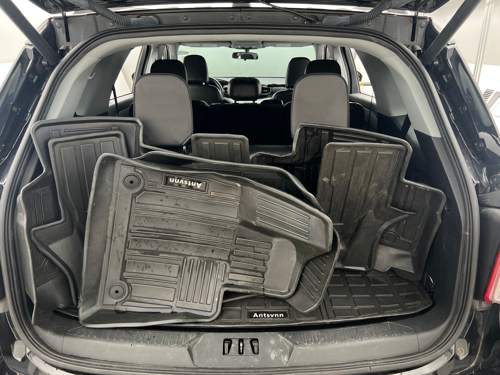 Thumbnail: 2022 Ford Explorer - 7