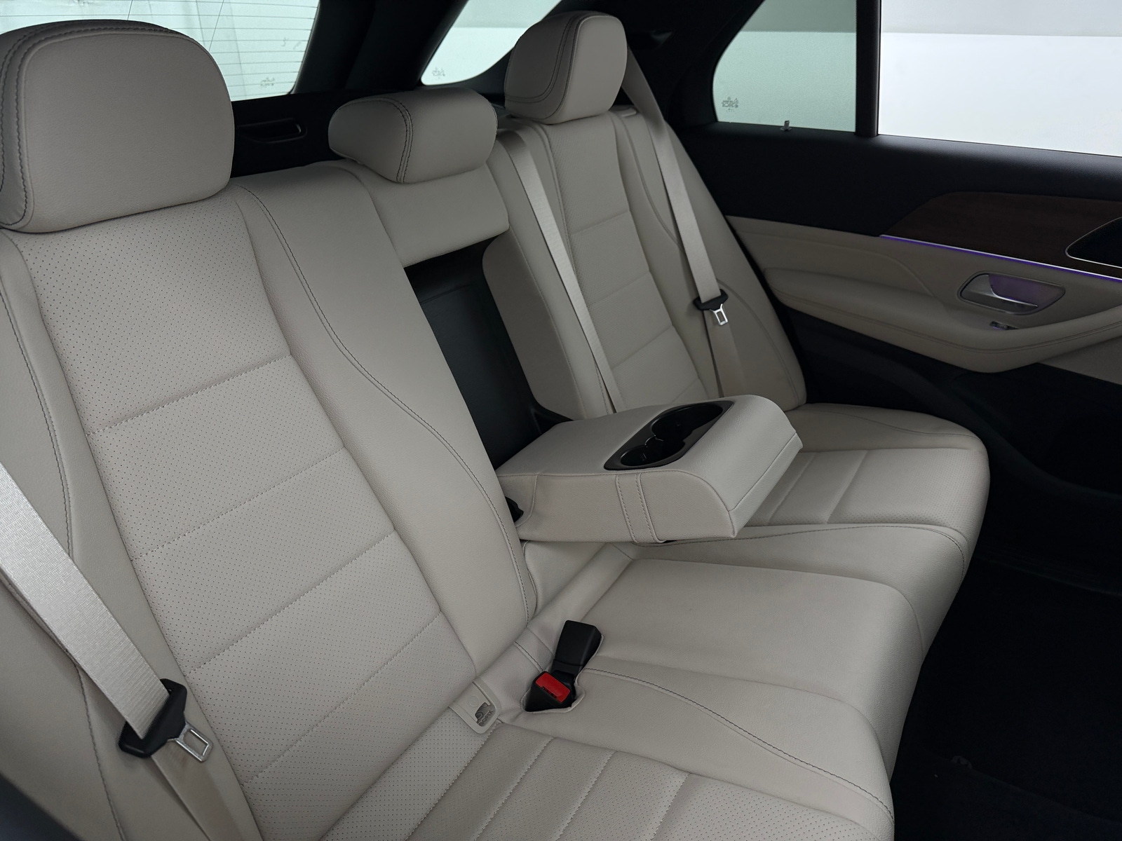 Thumbnail: 2026 Mercedes-Benz GLE - 5