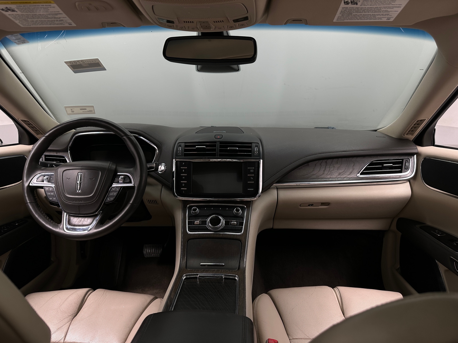 Thumbnail: 2017 Lincoln Continental - 2