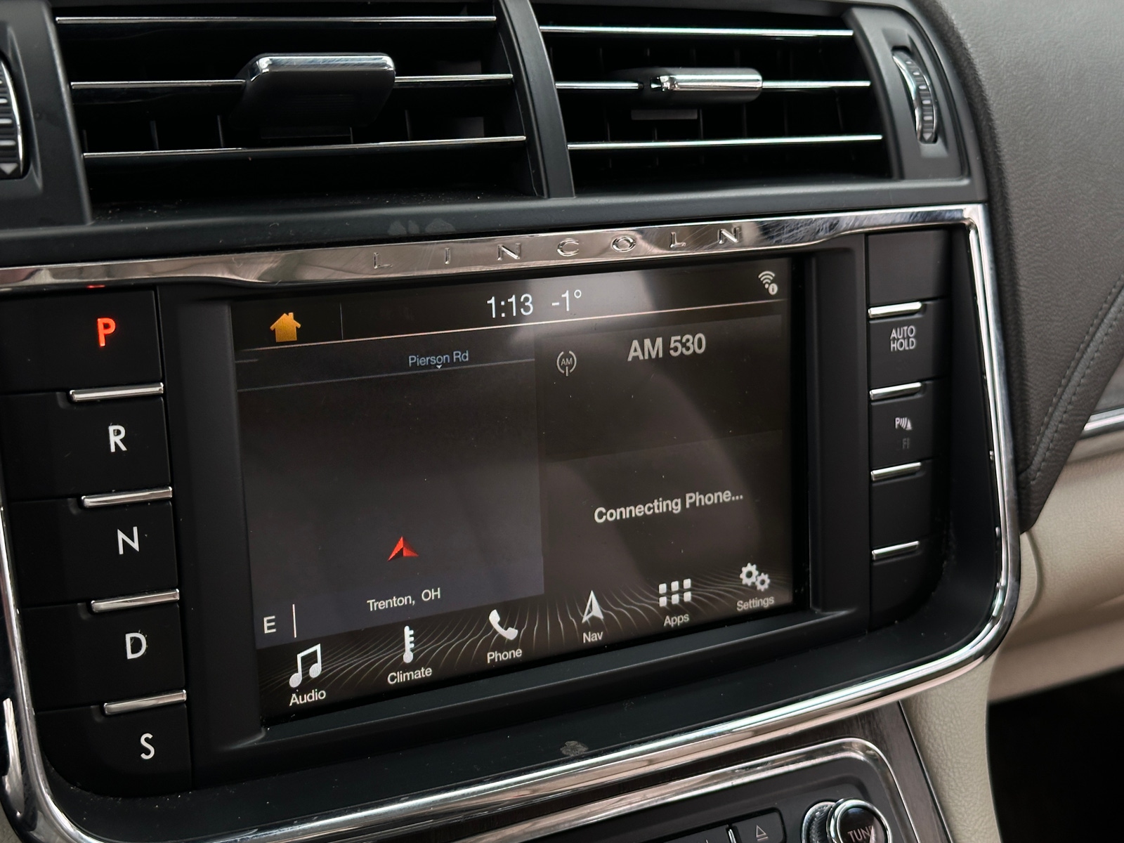 Thumbnail: 2017 Lincoln Continental - 3