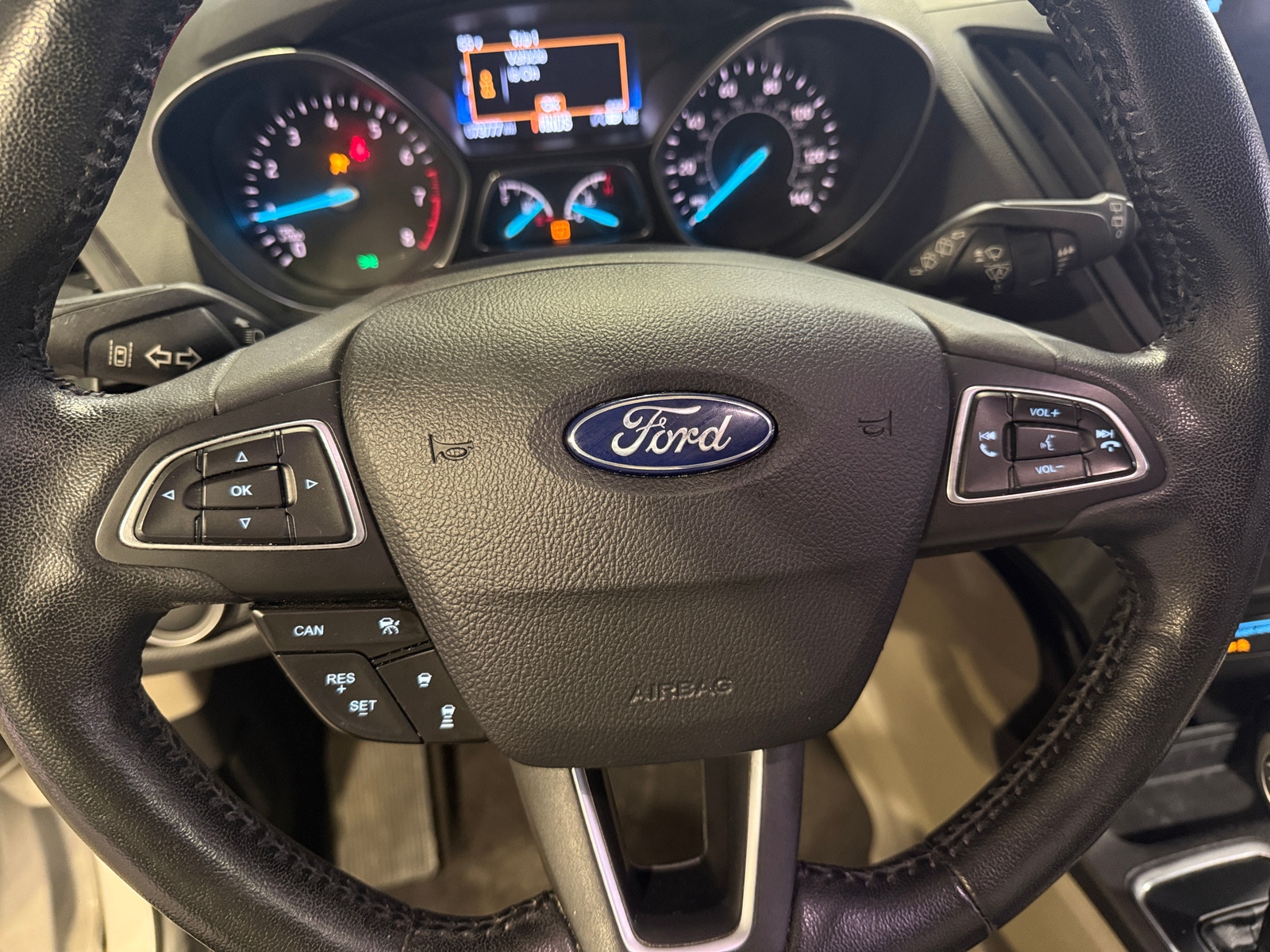 Thumbnail: 2019 Ford Escape - 4