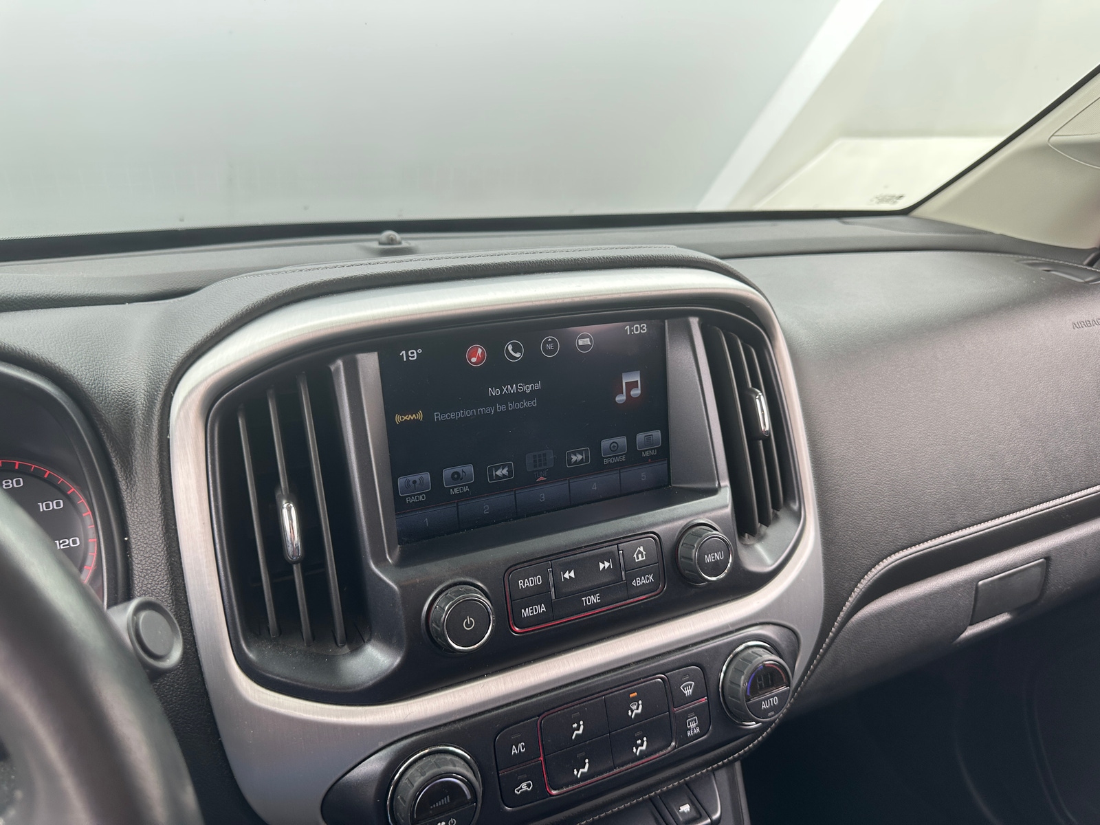 Thumbnail: 2016 GMC Canyon - 3